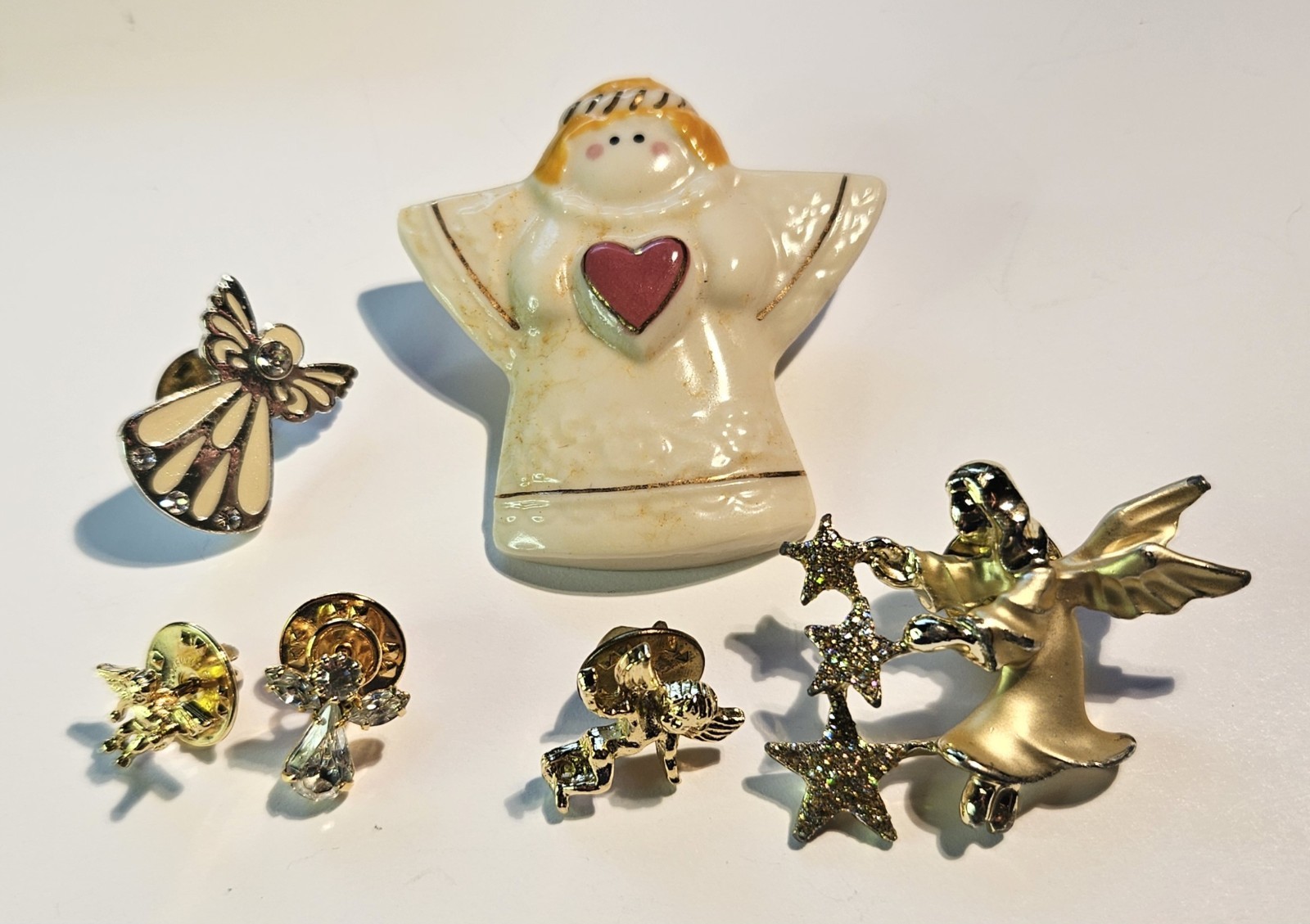VINTAGE ANGELS OF DIFFERENT SIZES AND SHAPES (6).