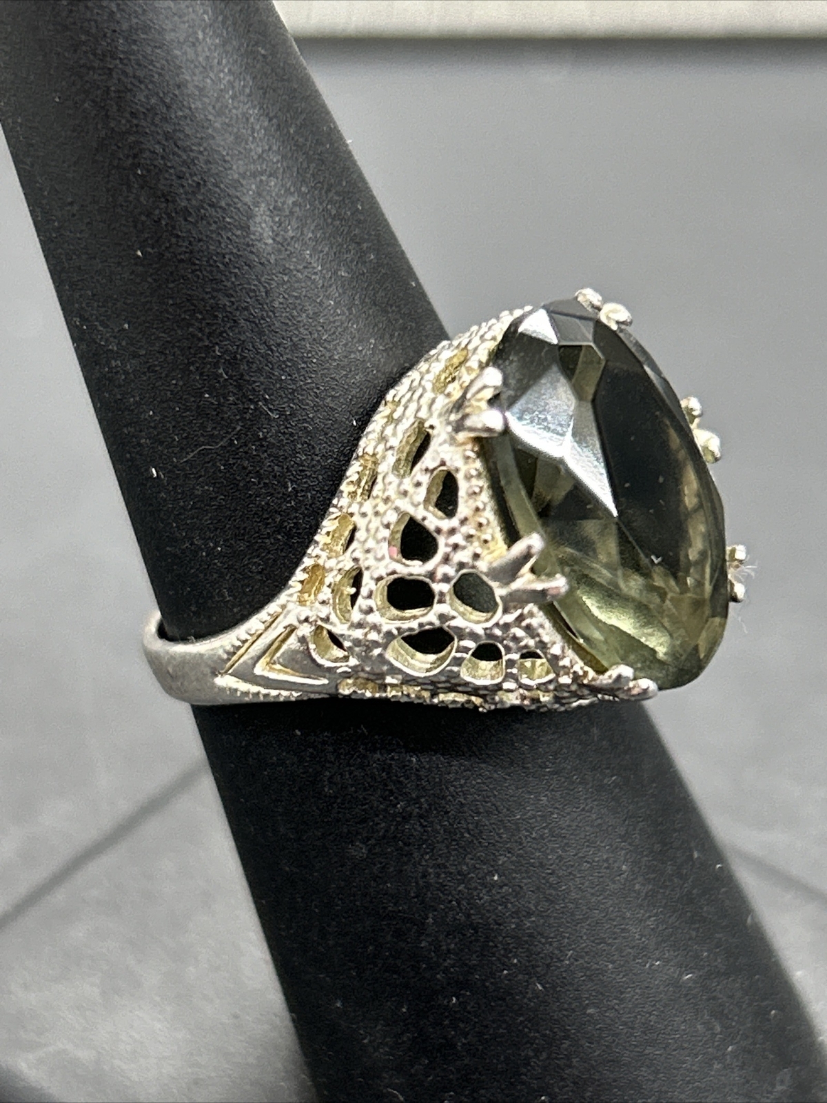 Vintage Sterling Filigree Cutout Ring With Smoky Green Stone Size 6-3/4 H19