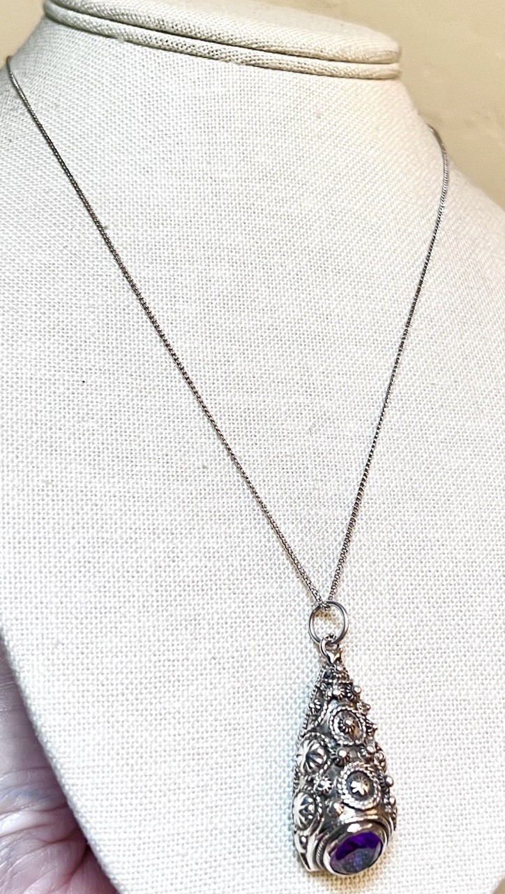 LOVELY Antique/Vintage Ornate Sterling Silver Cannetille Amethyst Necklace