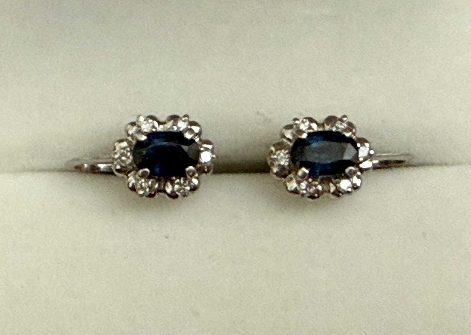 850 Platinum Sapphire And Diamond Non-pierce Screw back Earrings