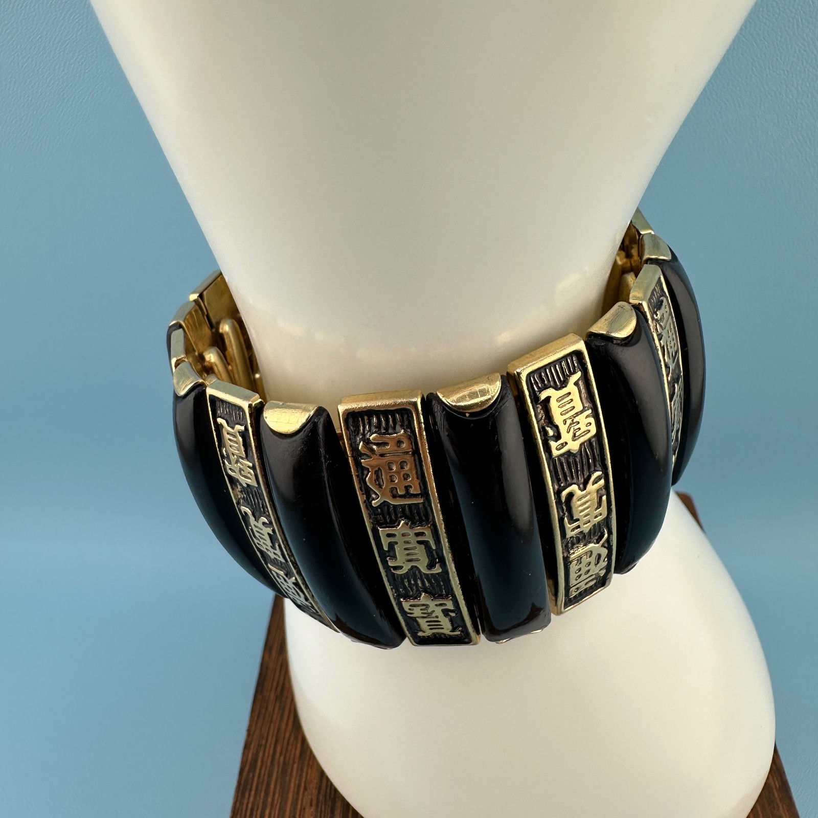 Vintage Bracelet Asian Panel Bar Expandable Stretch Link Gold Tone Black Enamel