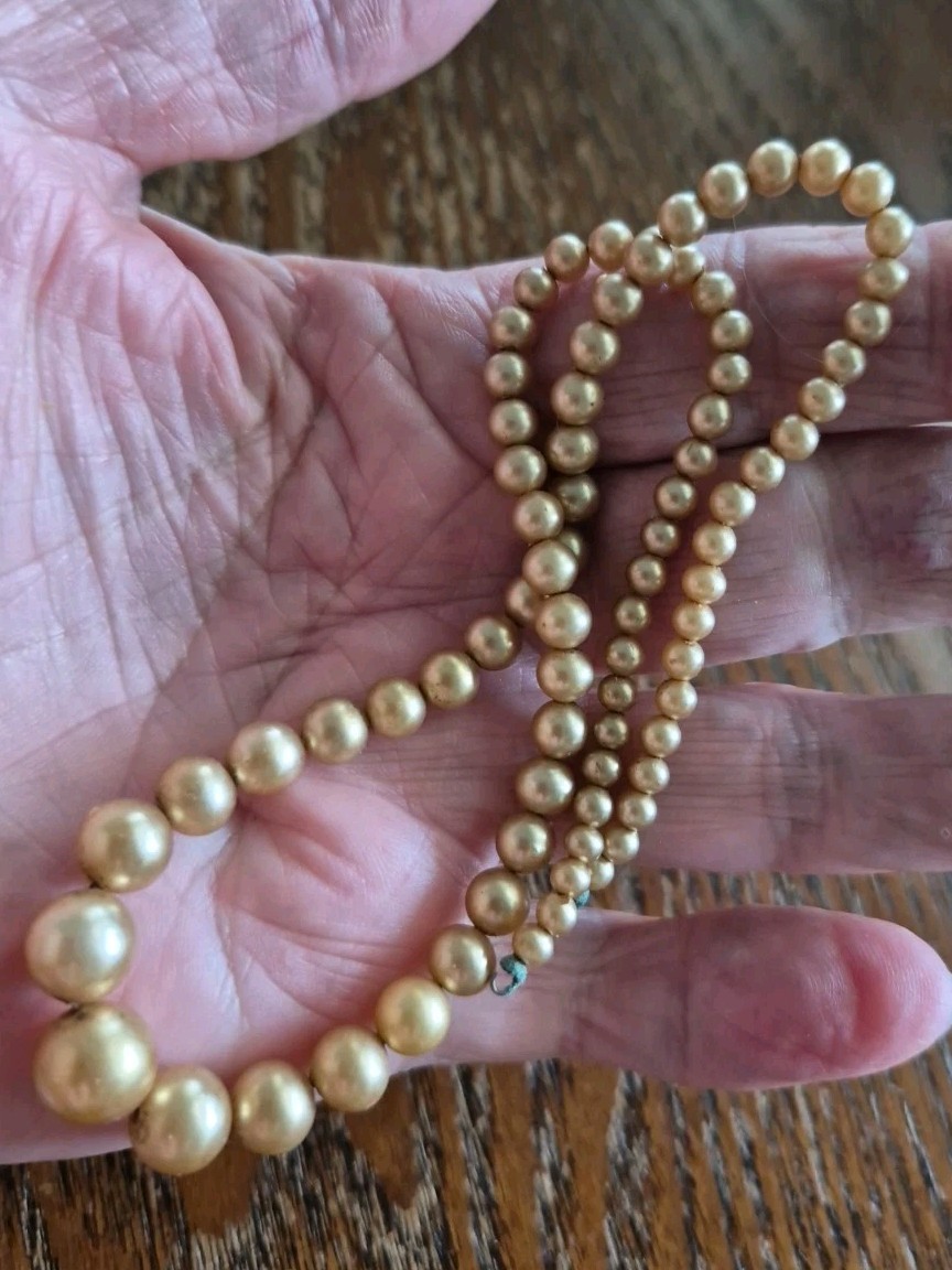 Vintage GOLD Faux Pearl Necklace graduated by size 15″ NEEDS CLASP