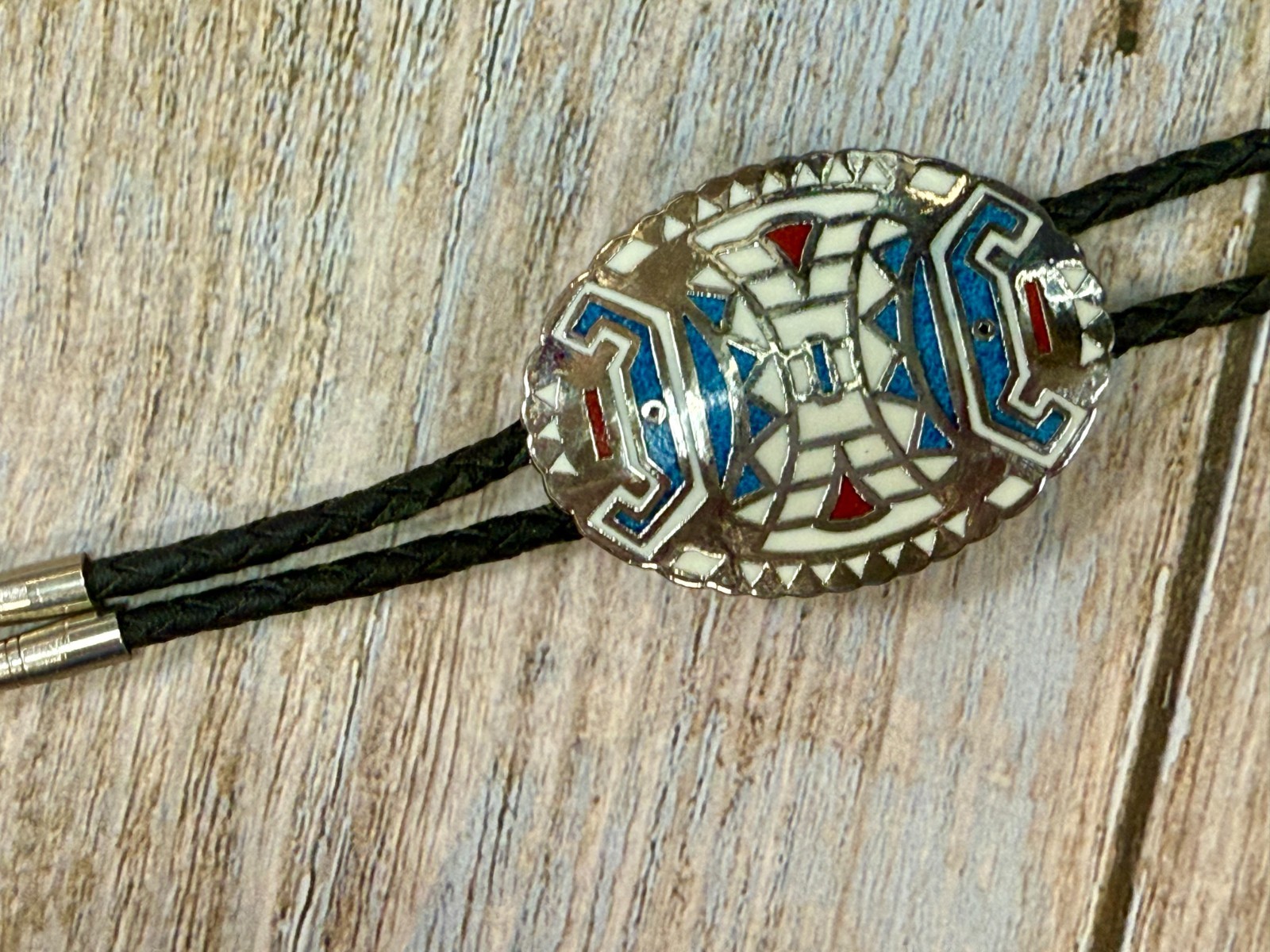 Southwestern Tribal Art Turquoise Coral Chip Inlay Vintage Bolo Tie