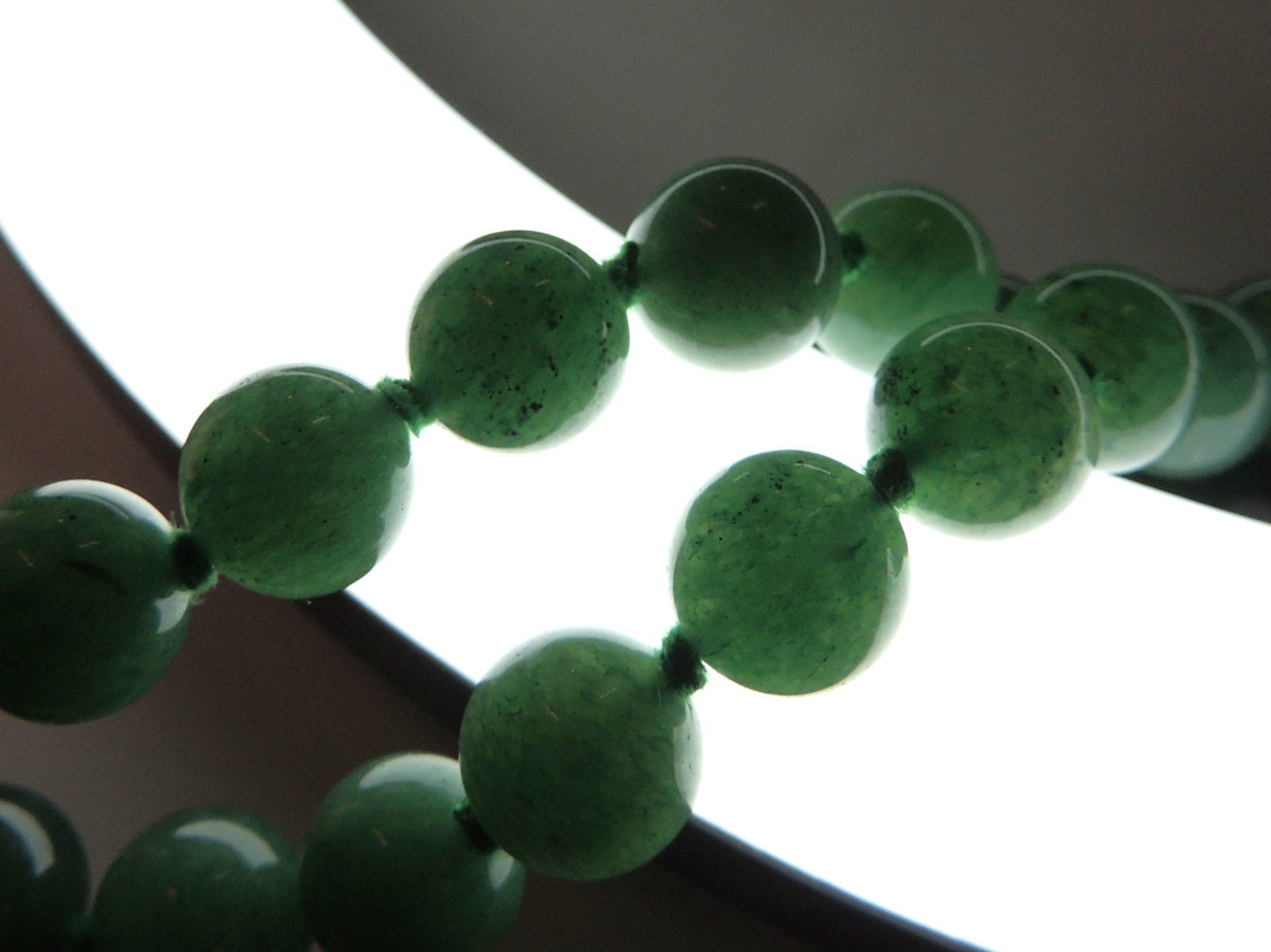 Vtg Dark Green Jade Stone Beaded Knotted Strand Necklace 18″