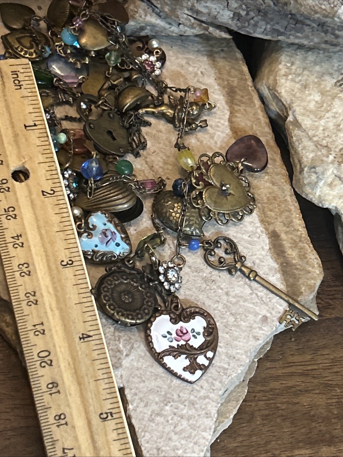 50. GLASS WORKS STUDIO Brass Multi Color Glass Heart Enamel Flower Necklace 33″