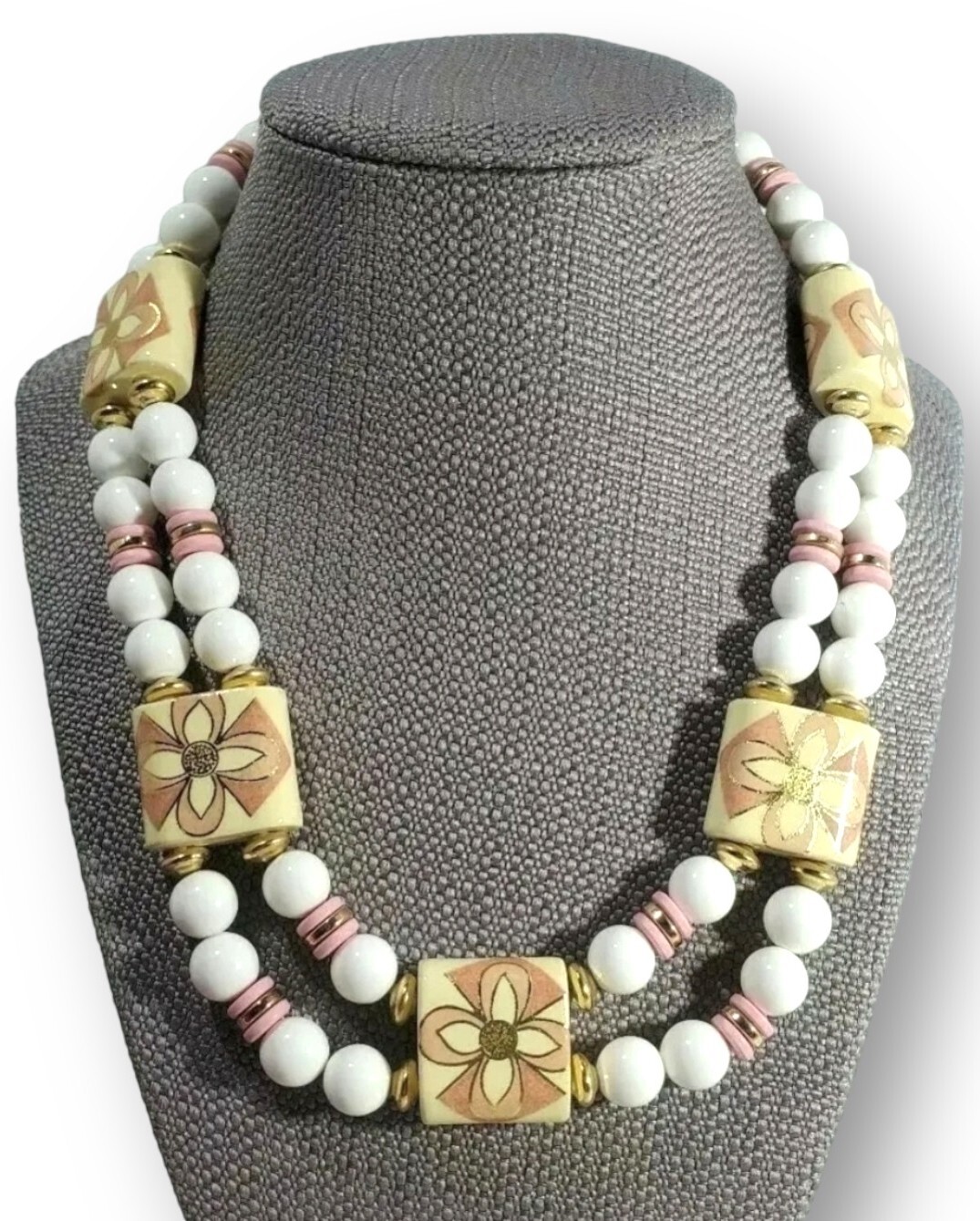 VTG Floral Lucite Bead NECKLACE 2 Strand Cream White Pink GoldTone Japan Stamped