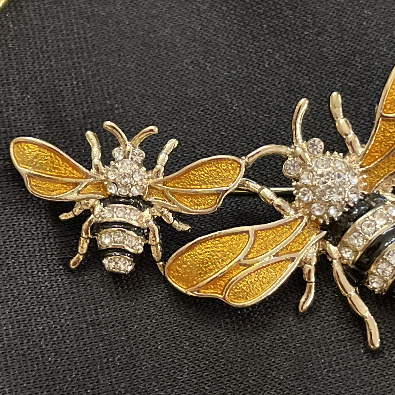 Vintage Napier Long Gold Tone Chain Double Bee Brooch & Clip On Earrings Set