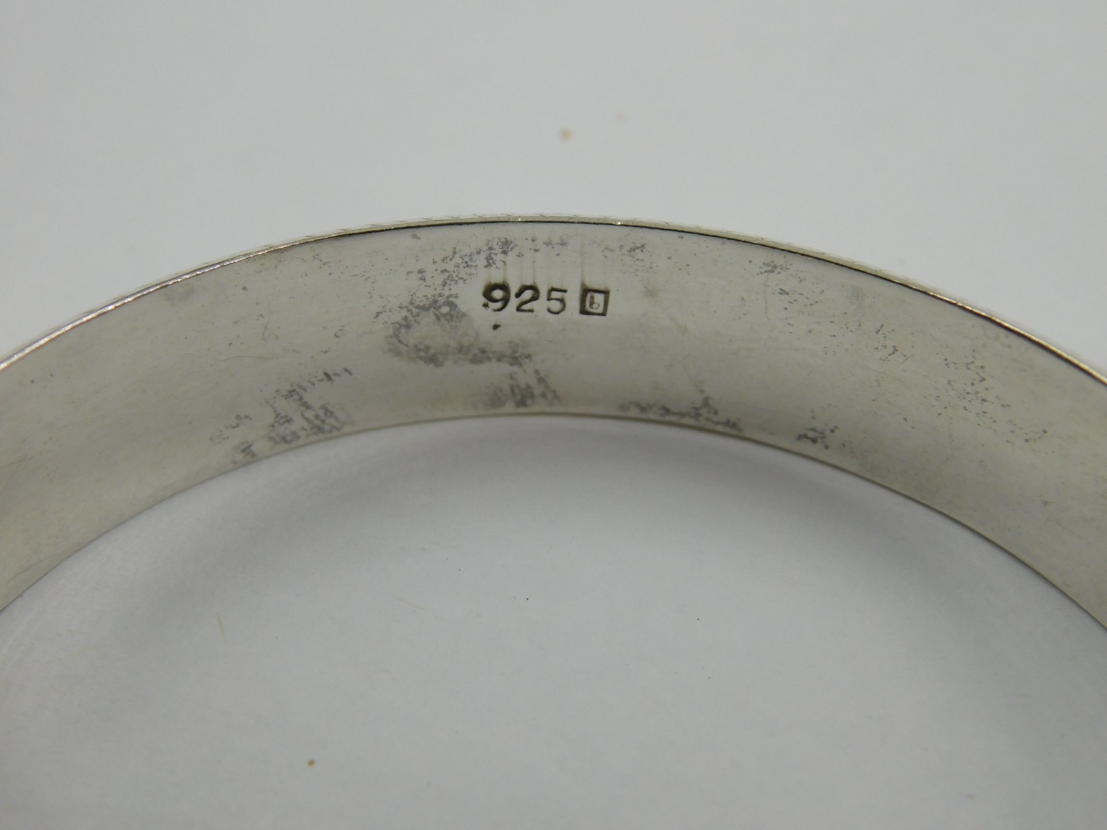 Vintage Sterling Silver Etched Hinged Bangle Bracelet