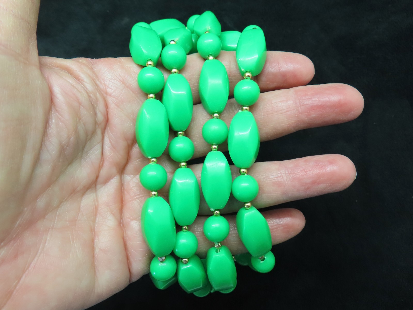 Vintage 1980’s Lime Green Lucite w/Gold Bead Necklace