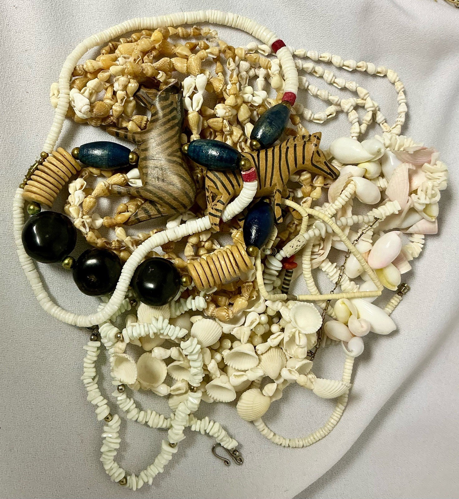 Lot Of Vintage Necklaces Created With Sea Shells, Coral And Wood Necklaces
