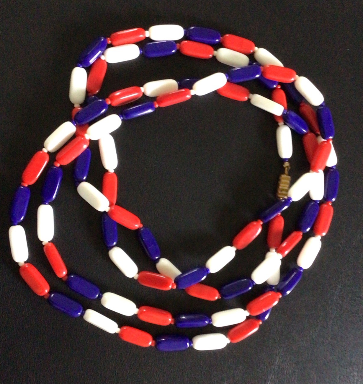 55in VTG America Red White & Blue Glass Bead Single Double Strand Necklace