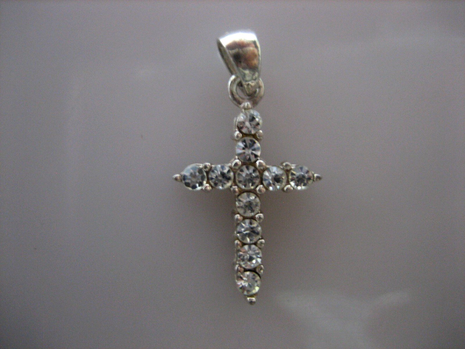 DESIGNER CW STERLING SILVER 925 DELICATE RELIGIOUS CROSS PENDANT