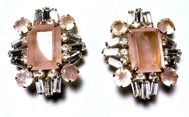 $450 Mint BOUNKIT Crystal/ROSE QUARTZ GEMSTONE Statement EARRINGS Goldtone CLIPS