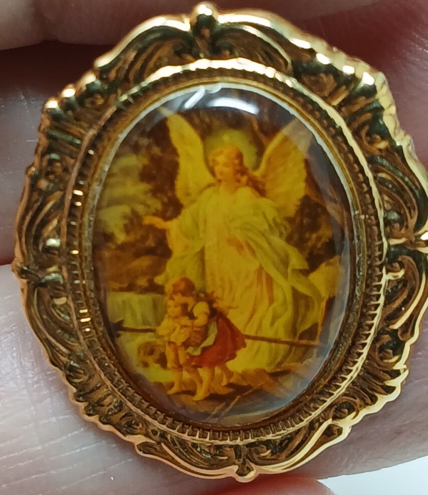 Gold Guardian Angel Pin Religious VTG Brooch With Child #J-14