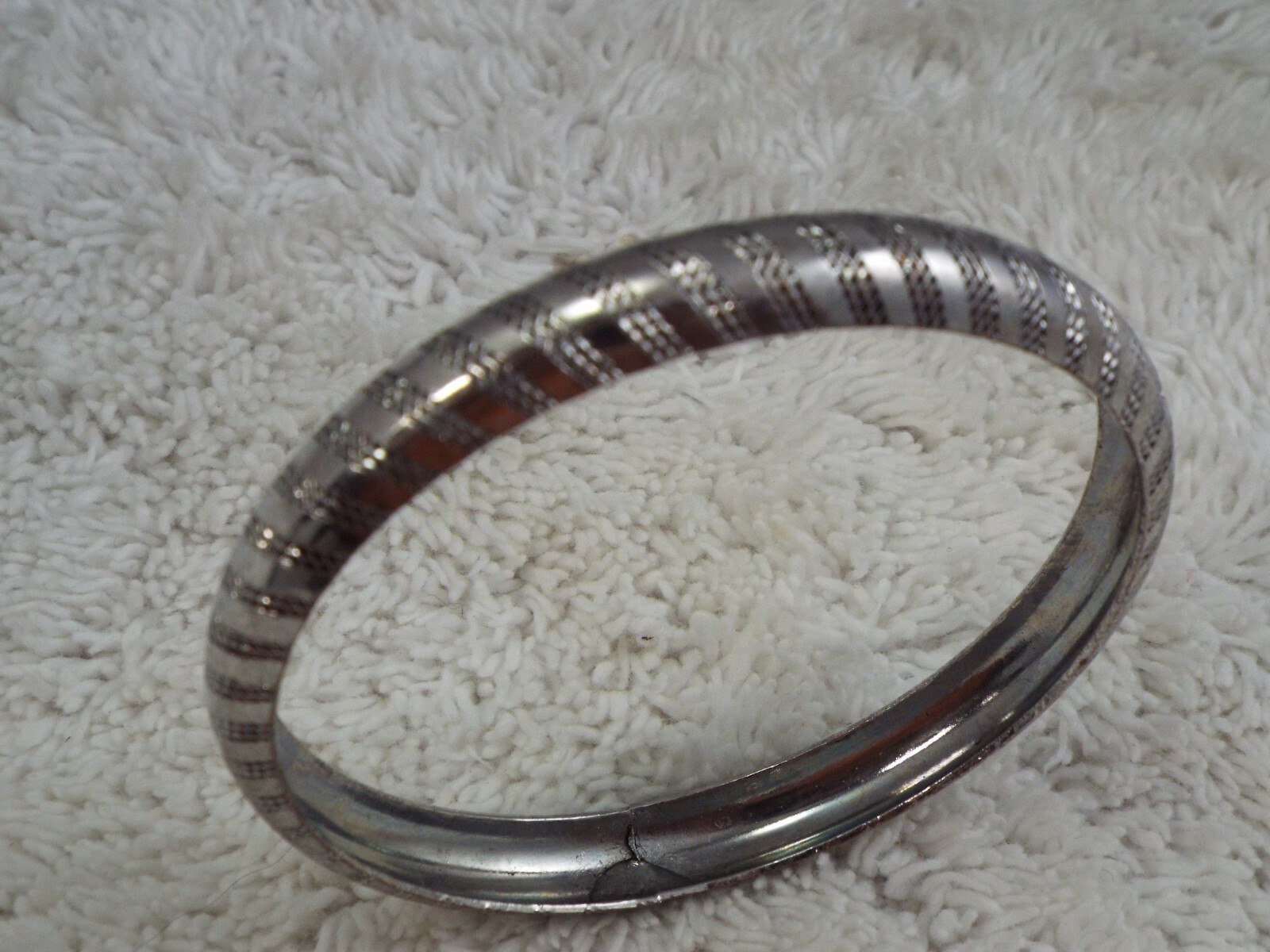 Etched Silvertone Bangle Bracelet (A53)