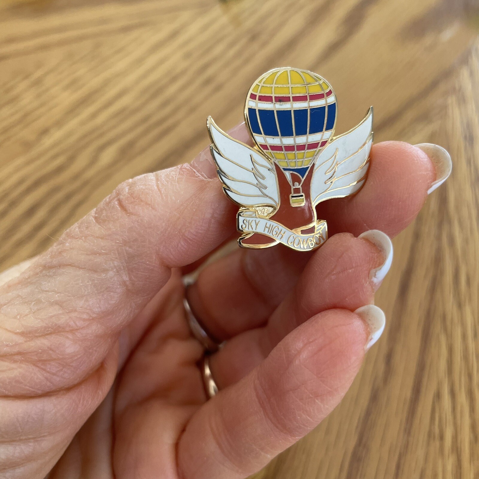 Vtg Hot Air Balloon Cloisonne Pin Brooch SKY HIGH COWBOY Enamel Collect Souvenir