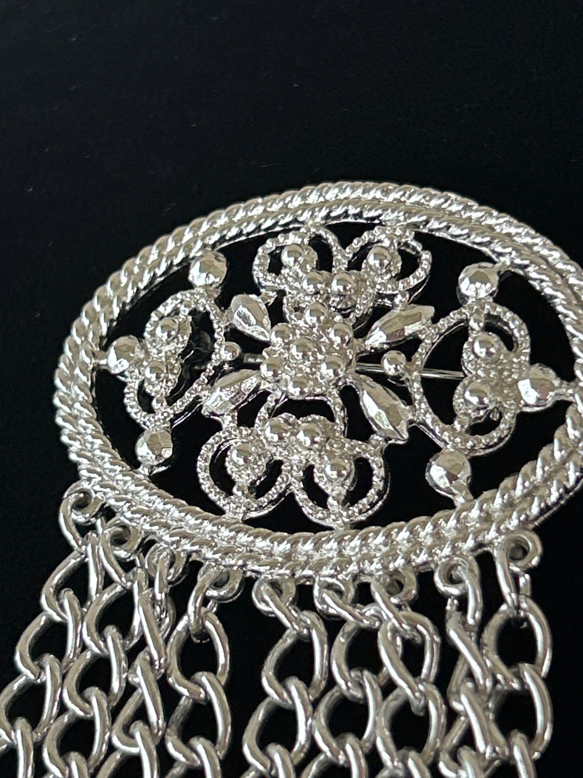 Vintage Sarah Coventry Silver Tone Filigree and Chain Dangle Brooch. 2.5