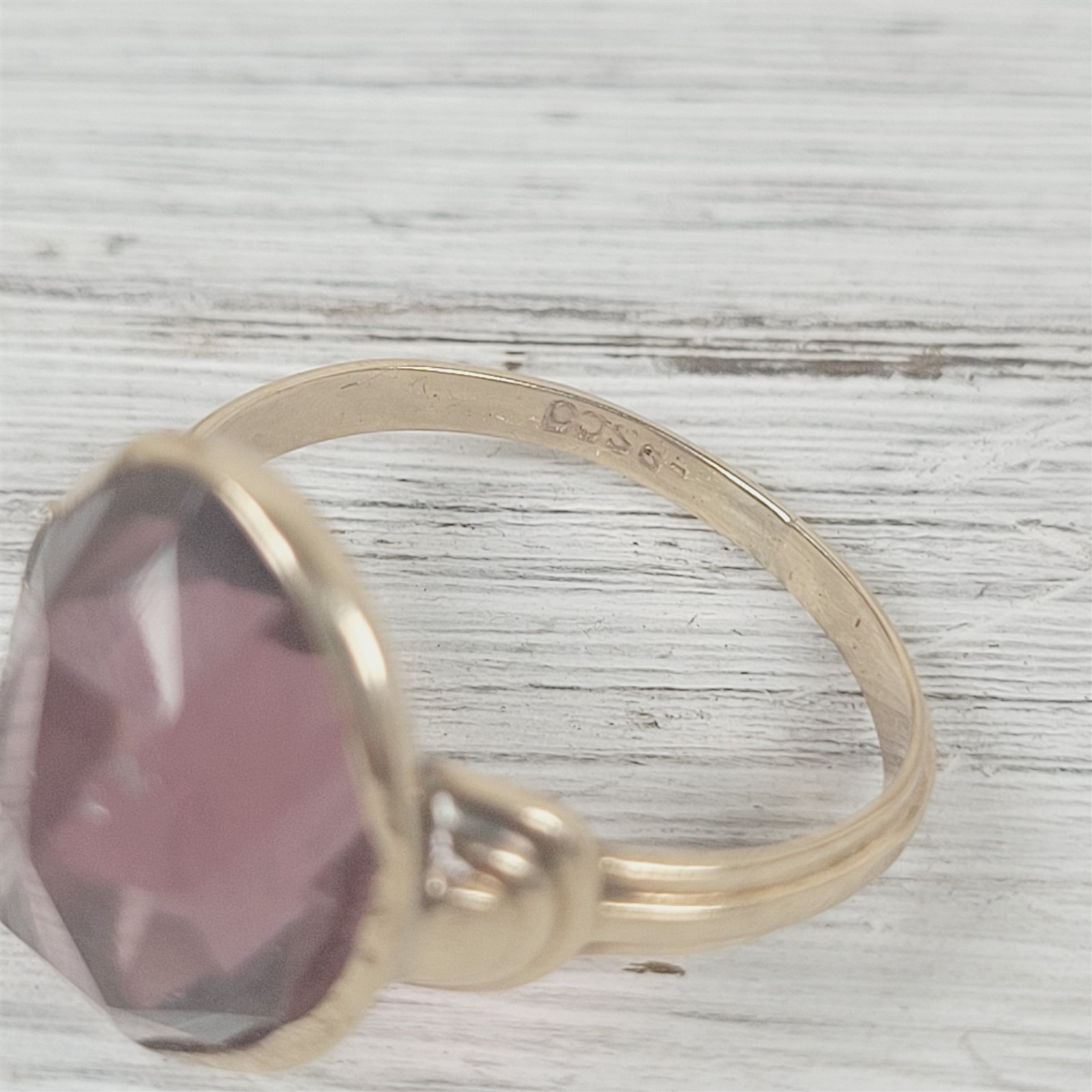 Art Deco Antique 14K Yellow Gold Purple Cushion Cut Ring 6.5 Vintage Luxury