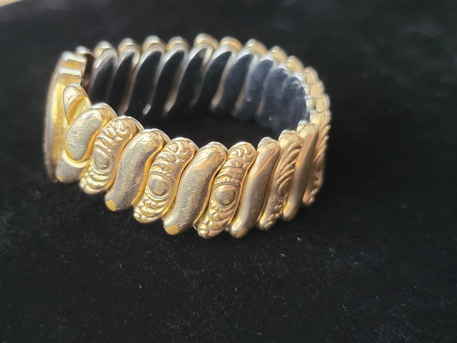 Vintage Hall of Providence 12K GF SWEETHEART EXPANDING BRACELET