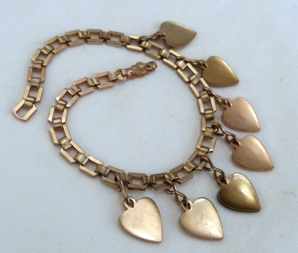 VTG 1940s VICTORIAN REVIVAL FANCY LINKS “SHIRLEY” HEART CHARMS BRACELET ~ 7 3/8″