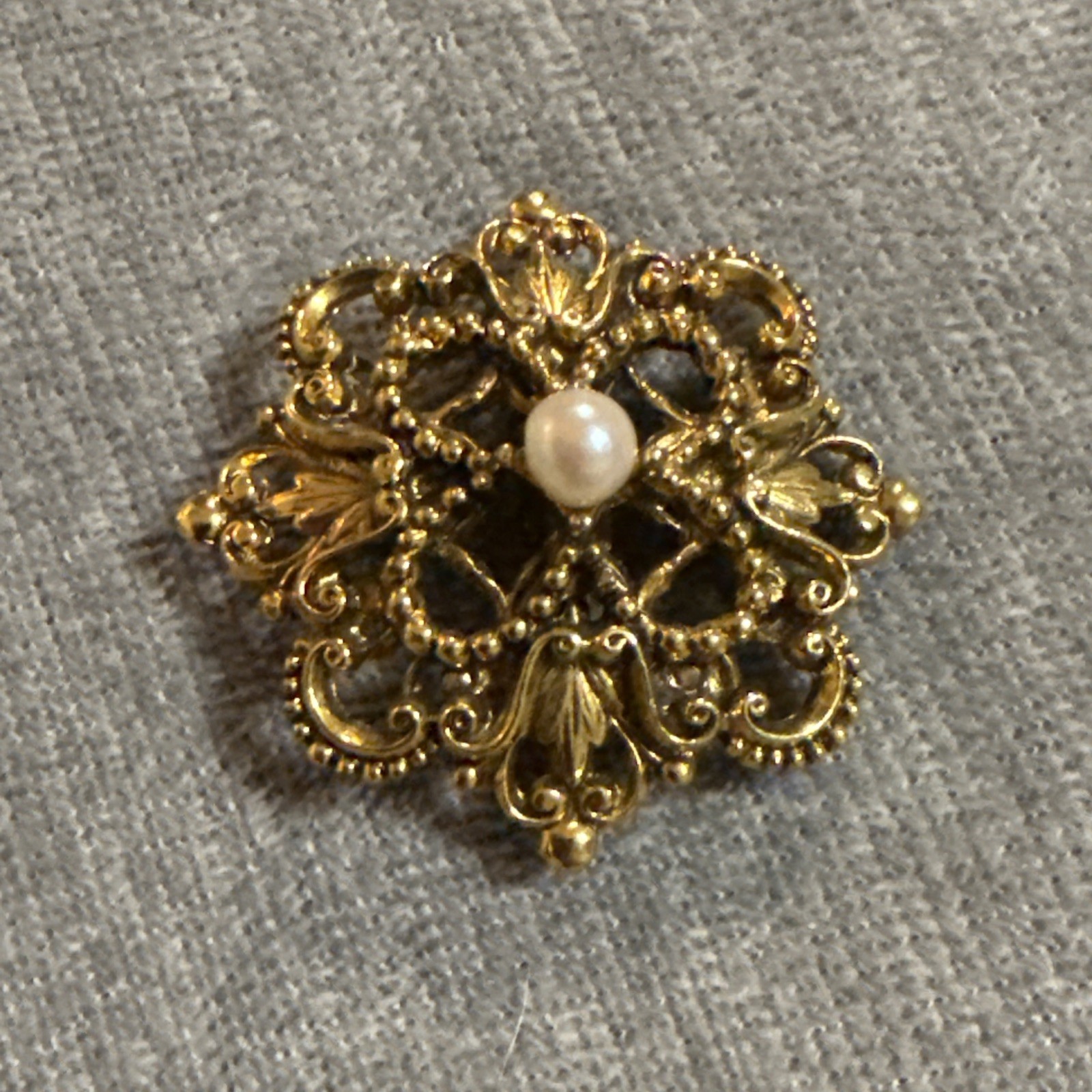 VTG Gold Tone TACOA Victorian Open Scroll Brooch Faux Pearl Floral Pin