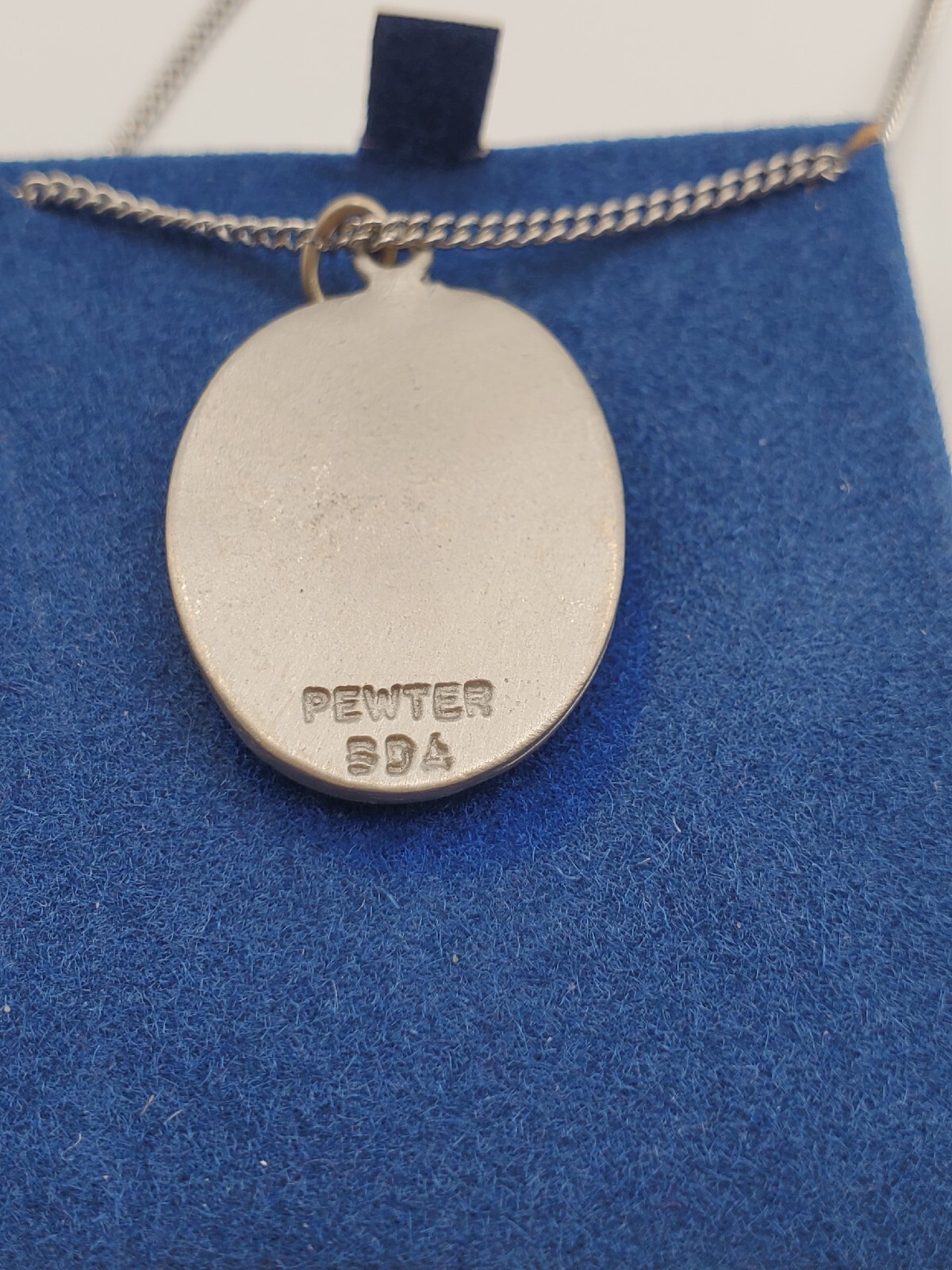 Vintage Revere Pewter Women Silhouette Pendant w/18″ Stainless Steel Chain