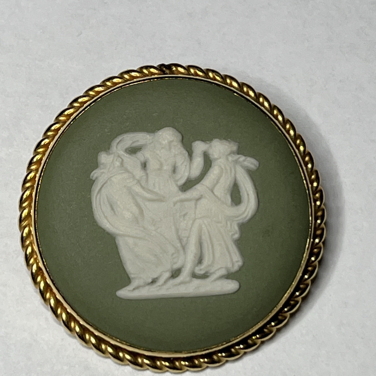 Vintage Wedgwood Cameo Pendant Brooch Jasperware England Van Dell 12kt GF
