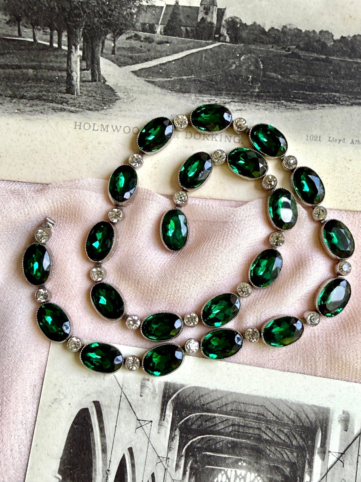 Very Nice Deco/Edwardian Emerald Paste Riviere – Silver Tone/Closed Back