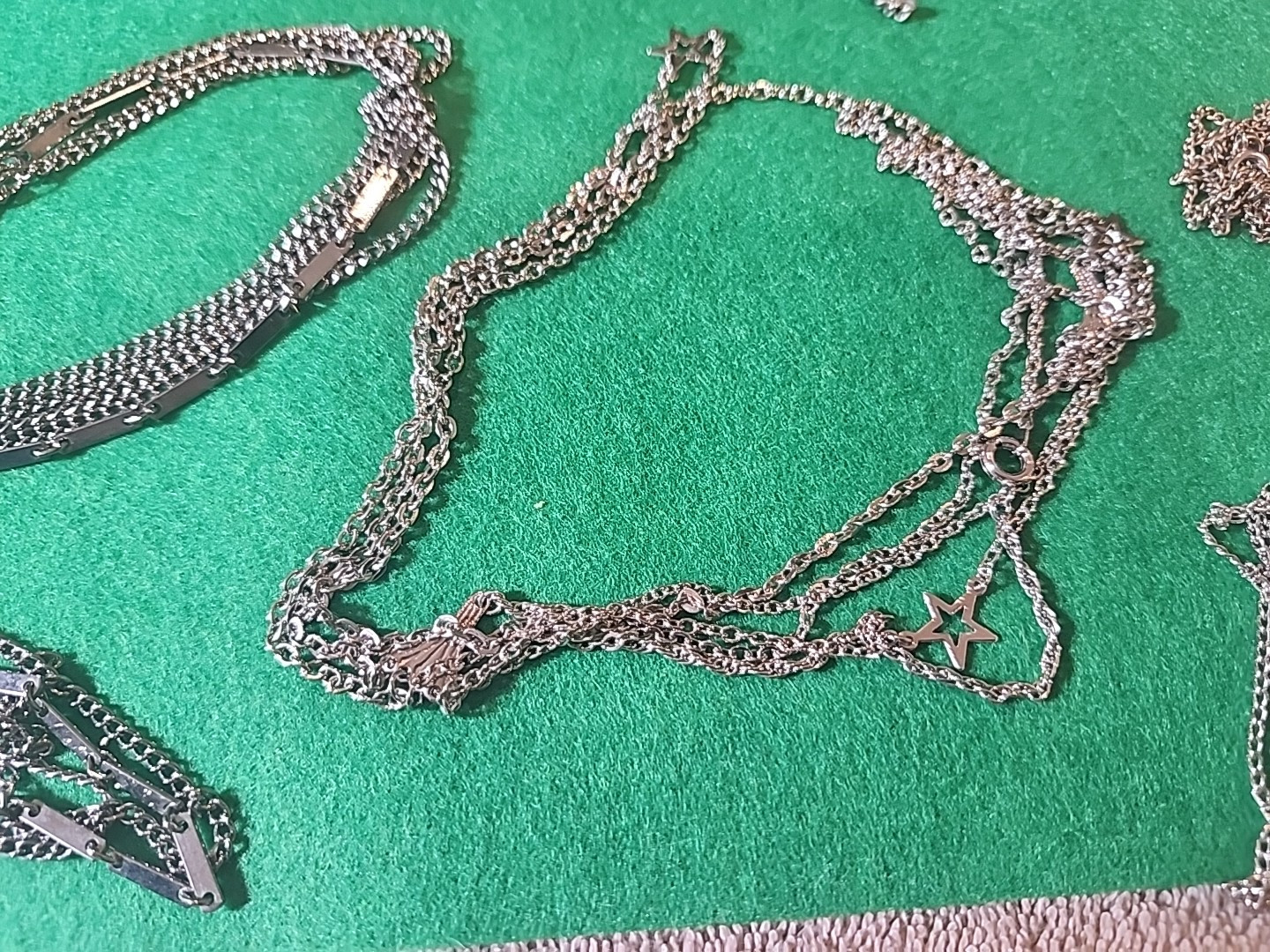Costume 6 NECKLACES VINTAGE SILVERTONE WEAR/RESELL (911)