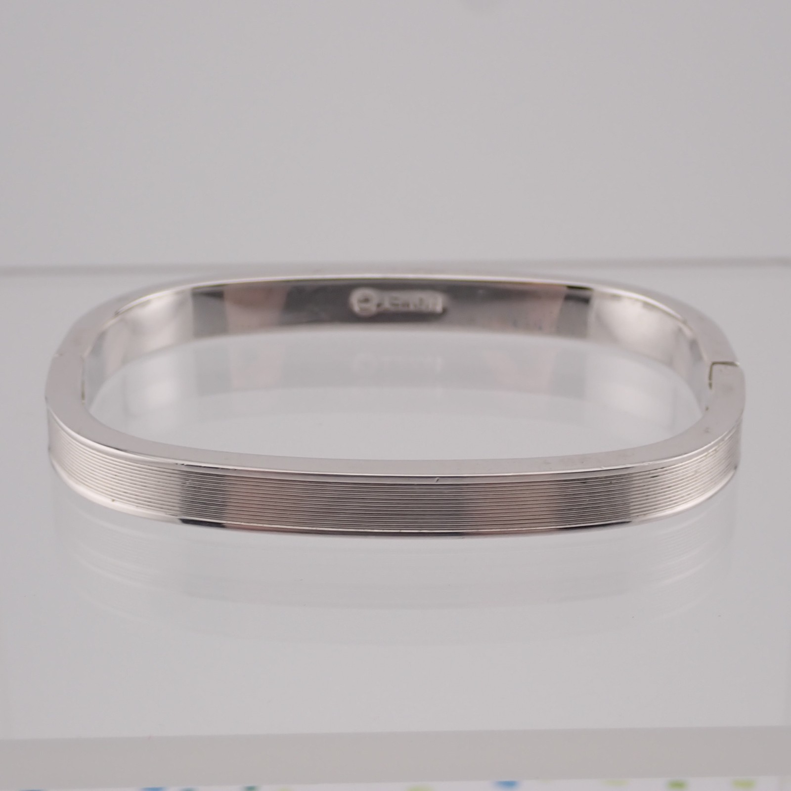 Vintage Monet Oblong Tension Close 6 1/2″ Hinged Silver Tone Bangle Bracelet