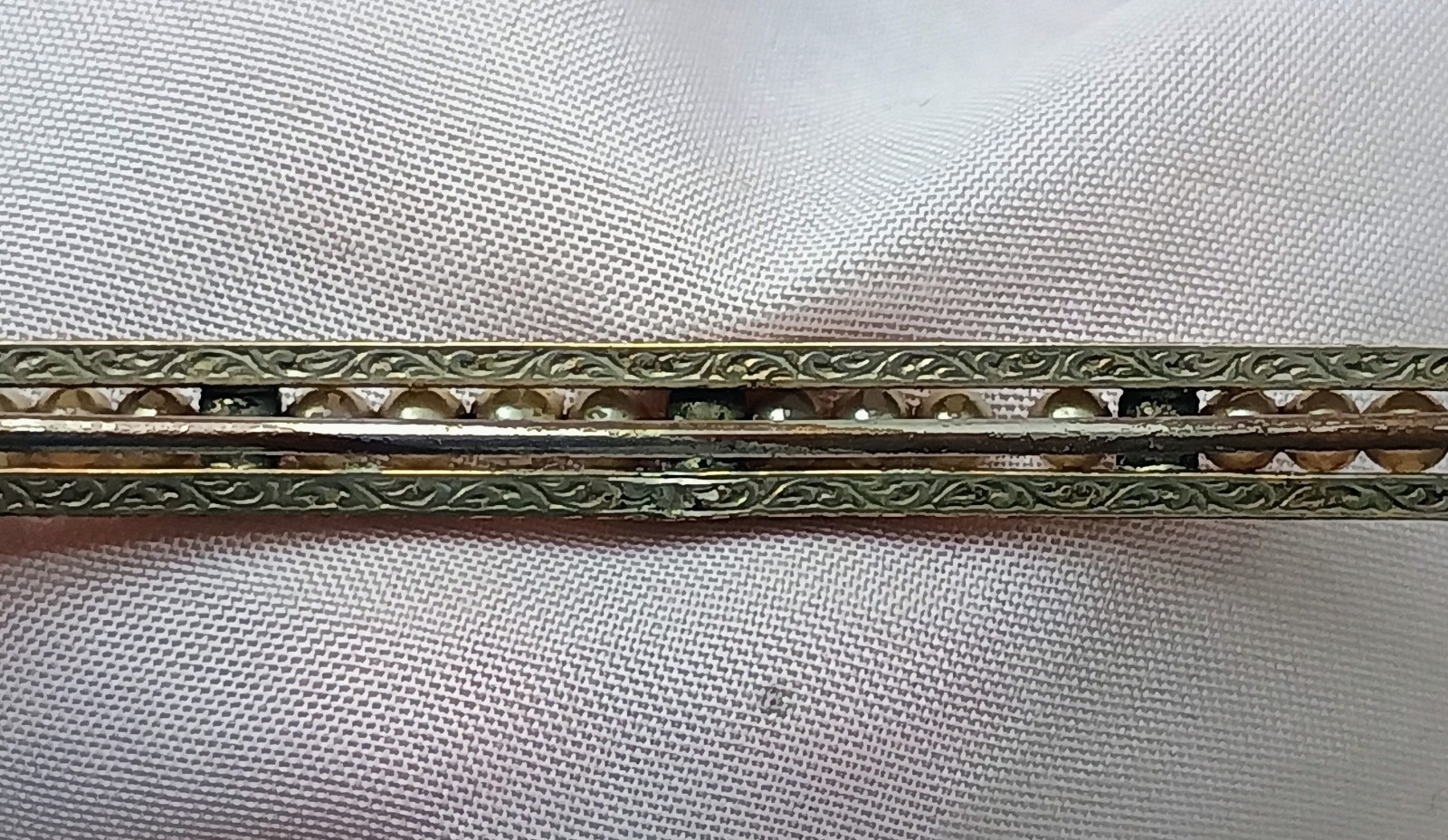 Victorian Unmarked Gold Filled Blue Rhinestone Brooch Pin 2.5″