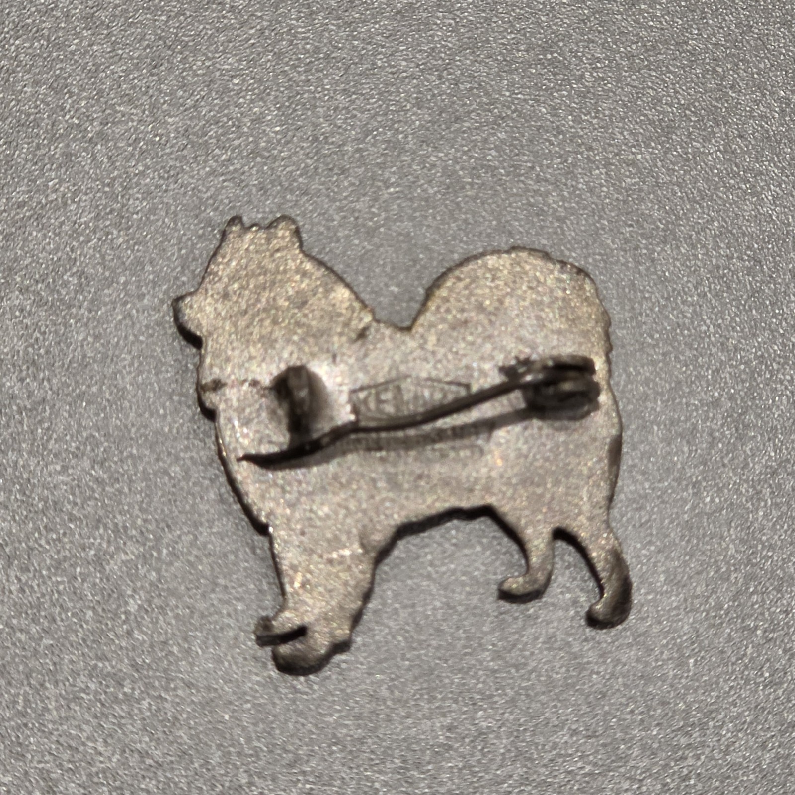 Vintage Kenart Pomeranian Dog Brooch Pin England Metal Heavy