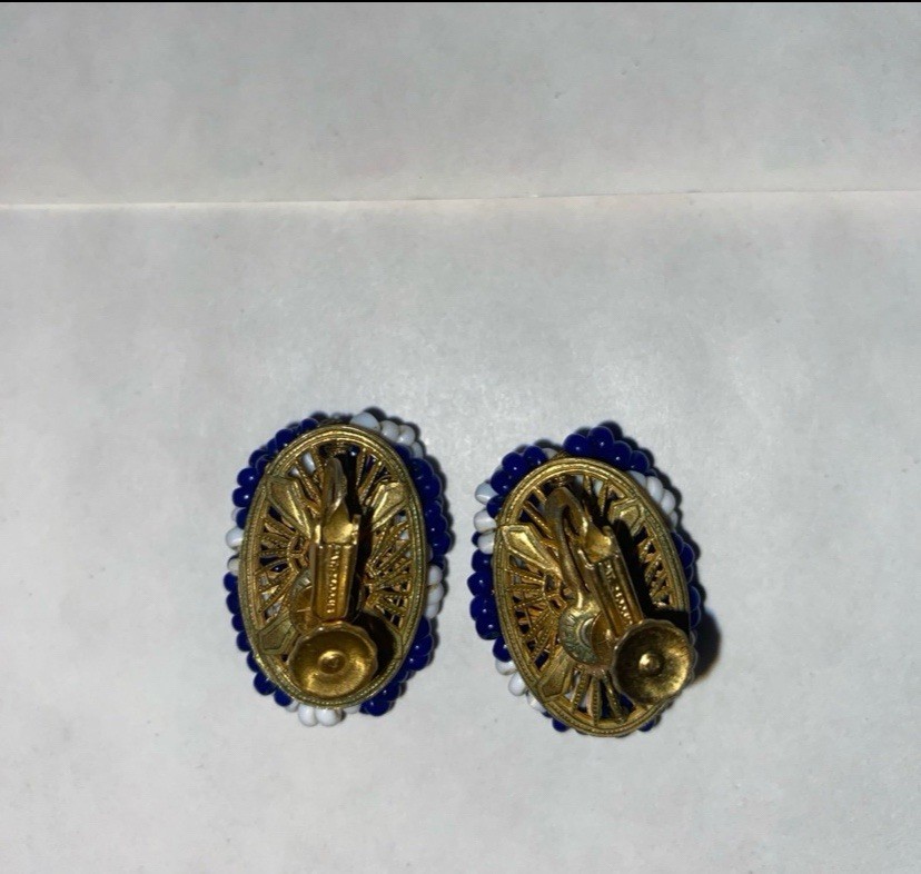 Vintage Miriam Haskell beaded necklace and clip on earrings set