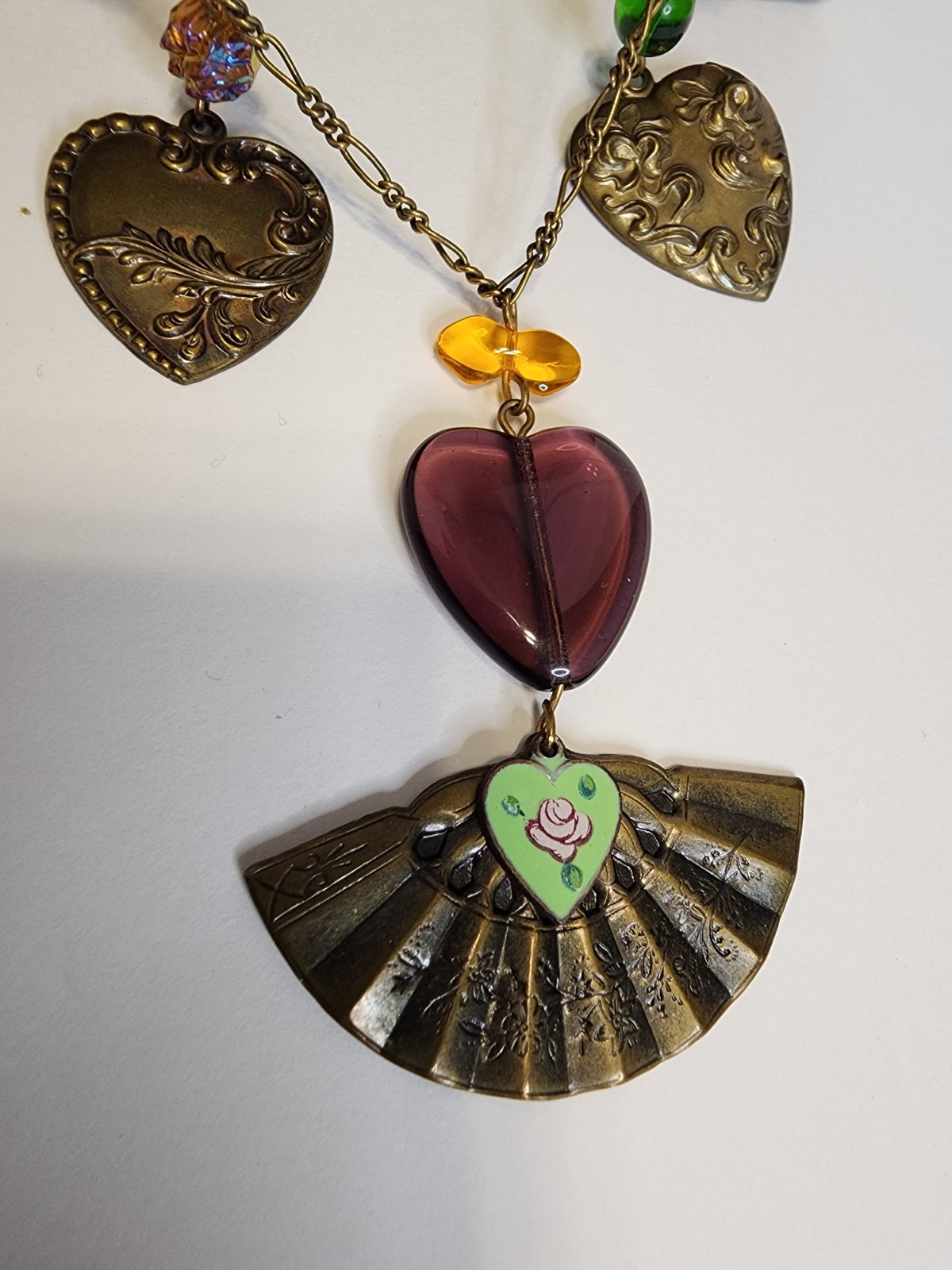 Vintage GWS Glassworks Studio LTD Hearts Fan Necklace