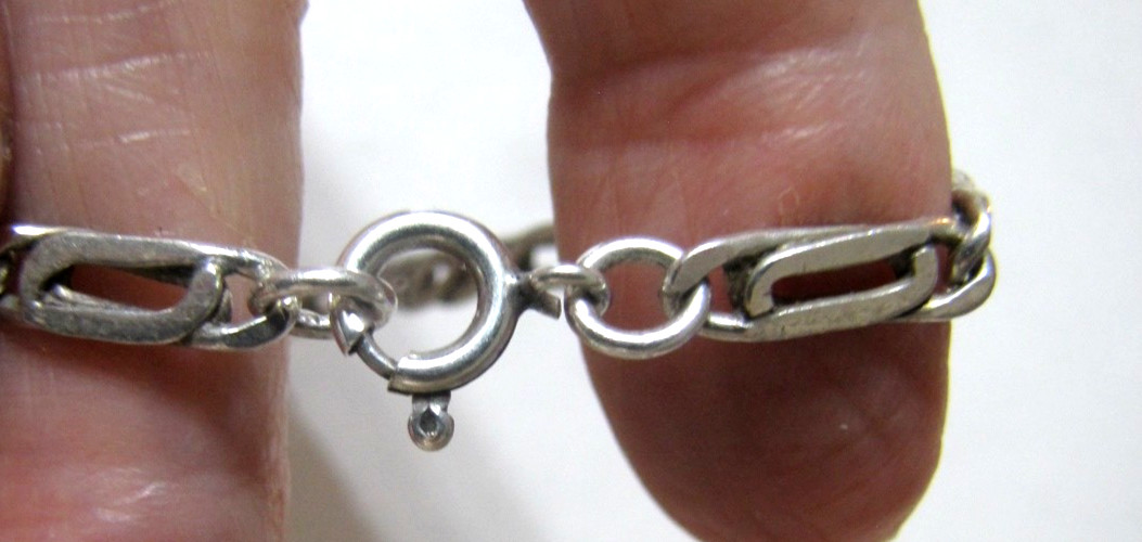 Sterling Silver Figaro Chain Necklace 20″ 4.6mm 18.9 Grams Vintage Italy Style