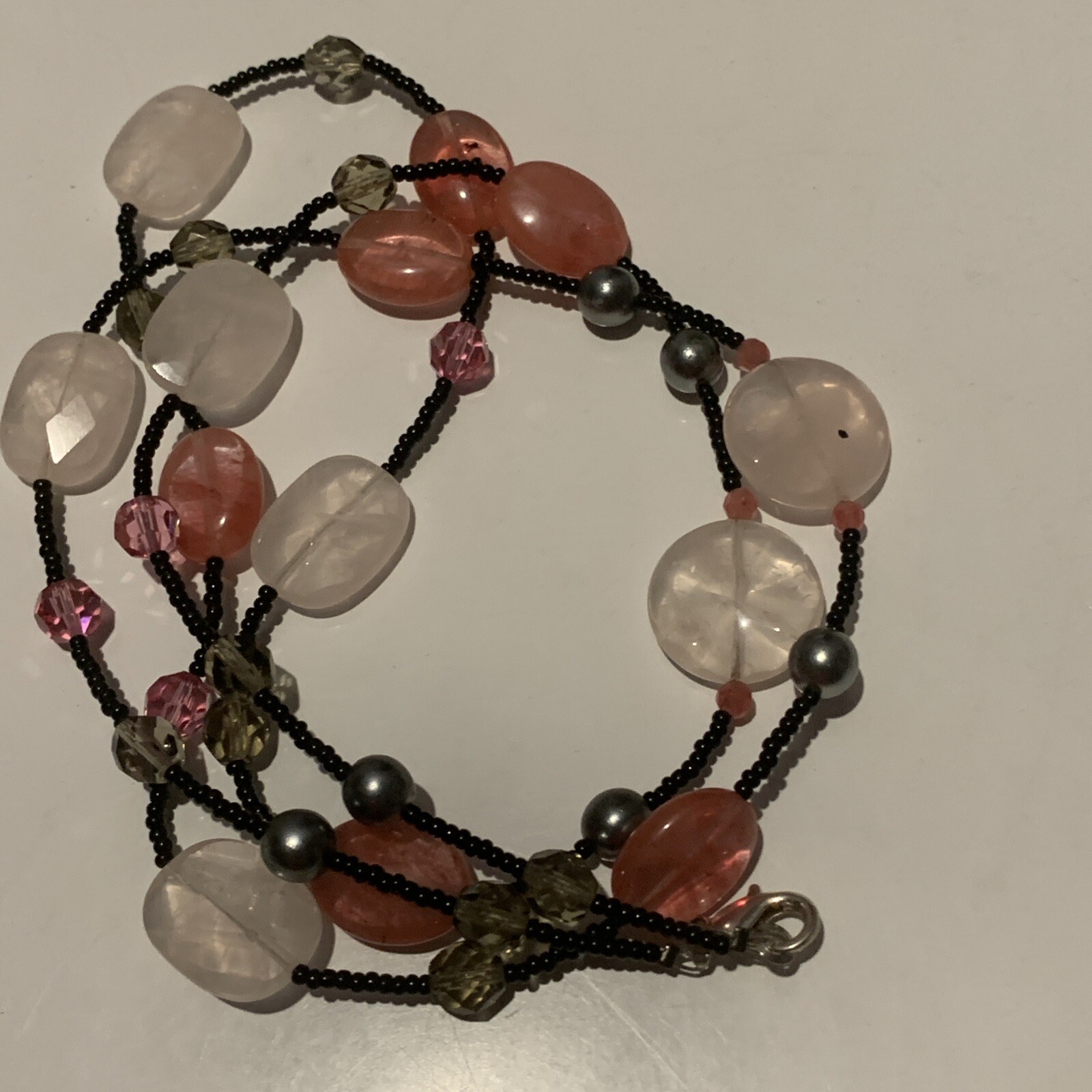 STUNNING VINTAGE ESTATE ROSE QUARTZ & CARNELIAN BLACK MICRO BEADS NECKLACE 36″