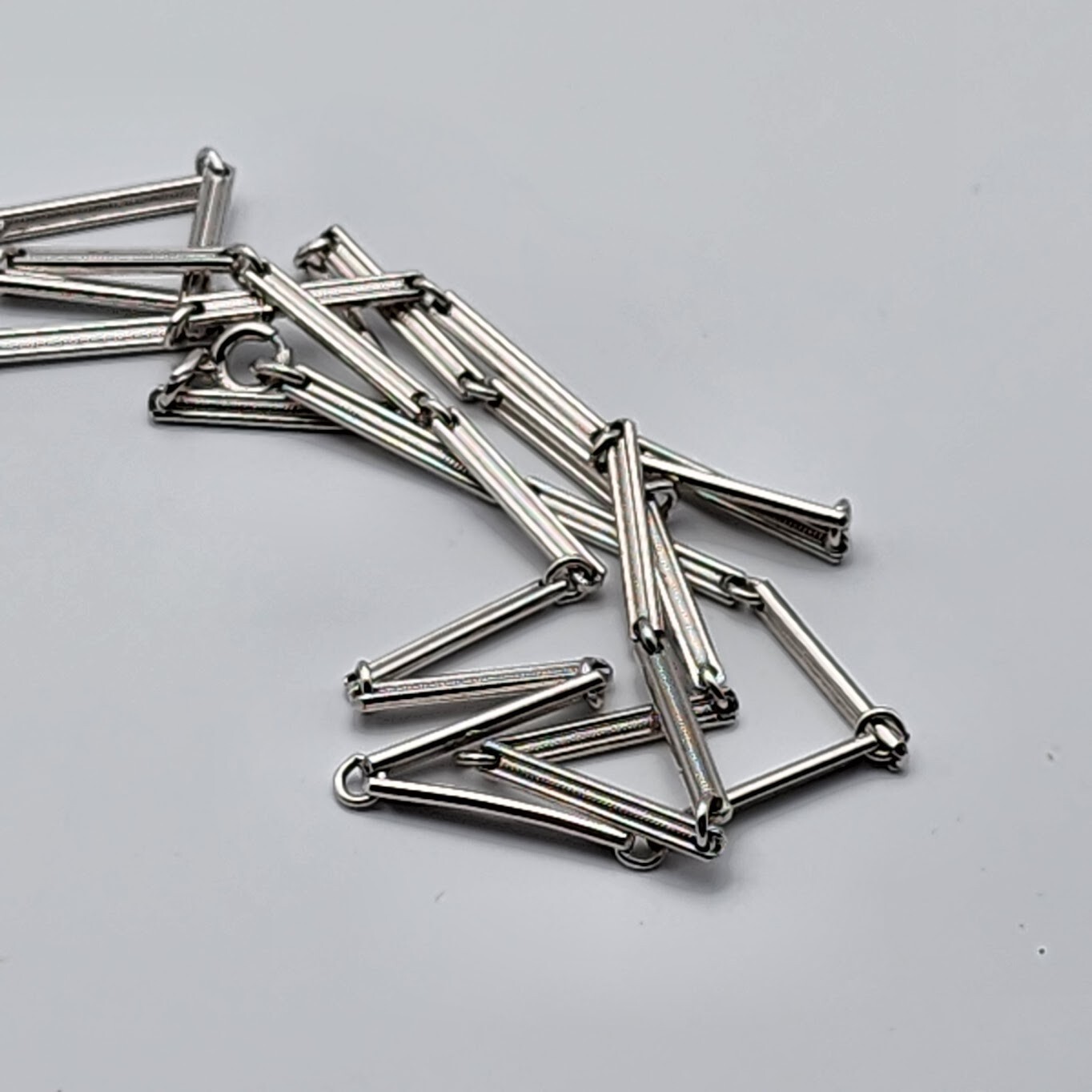 Vtg Mayan Articulated Pendant 1974 Avon Necklace Silver Tone Bar Link Chain