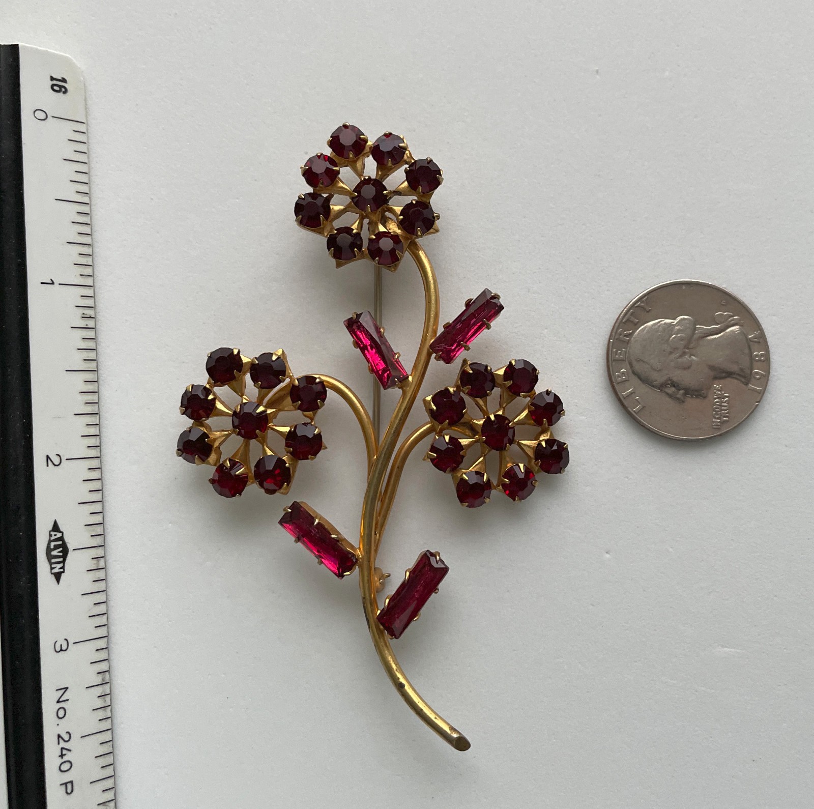 VINTAGE RED RHINESTONE FLOWERS BROOCH PIN KRAMER CORO? MCM RETRO ESTATE 40s 50s
