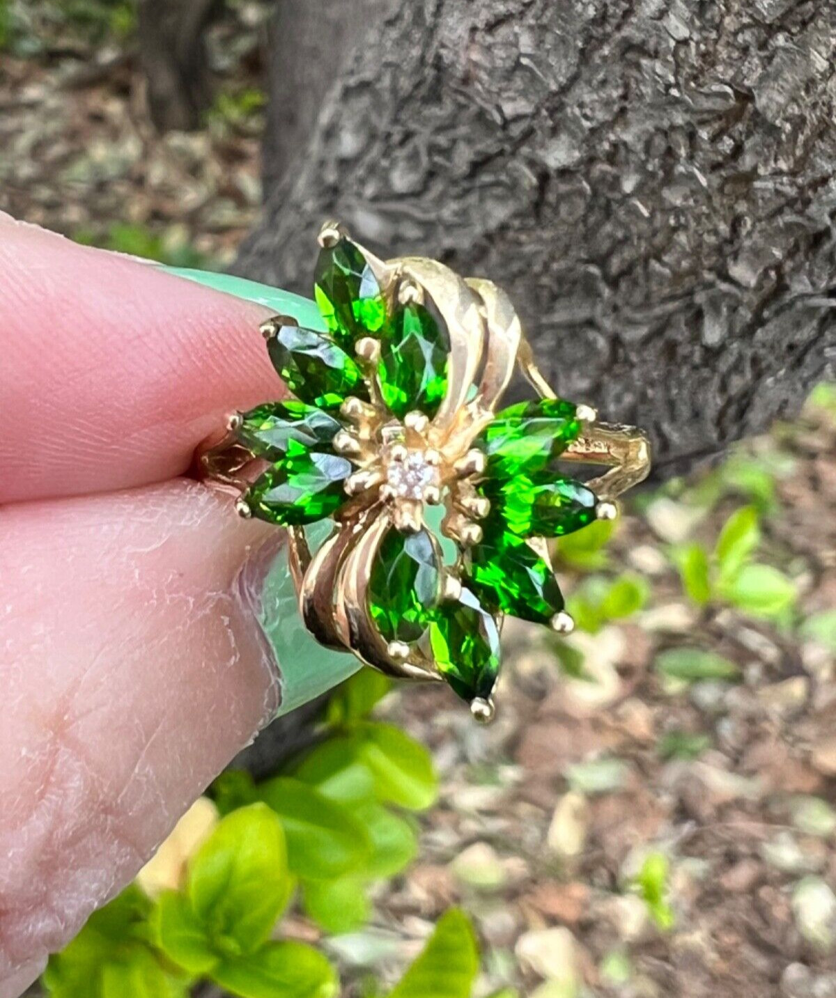 VINTAGE 14K YELLOW GOLD VIVID GREEN CHROME DIOPSIDE DIAMOND COCKTAIL RING