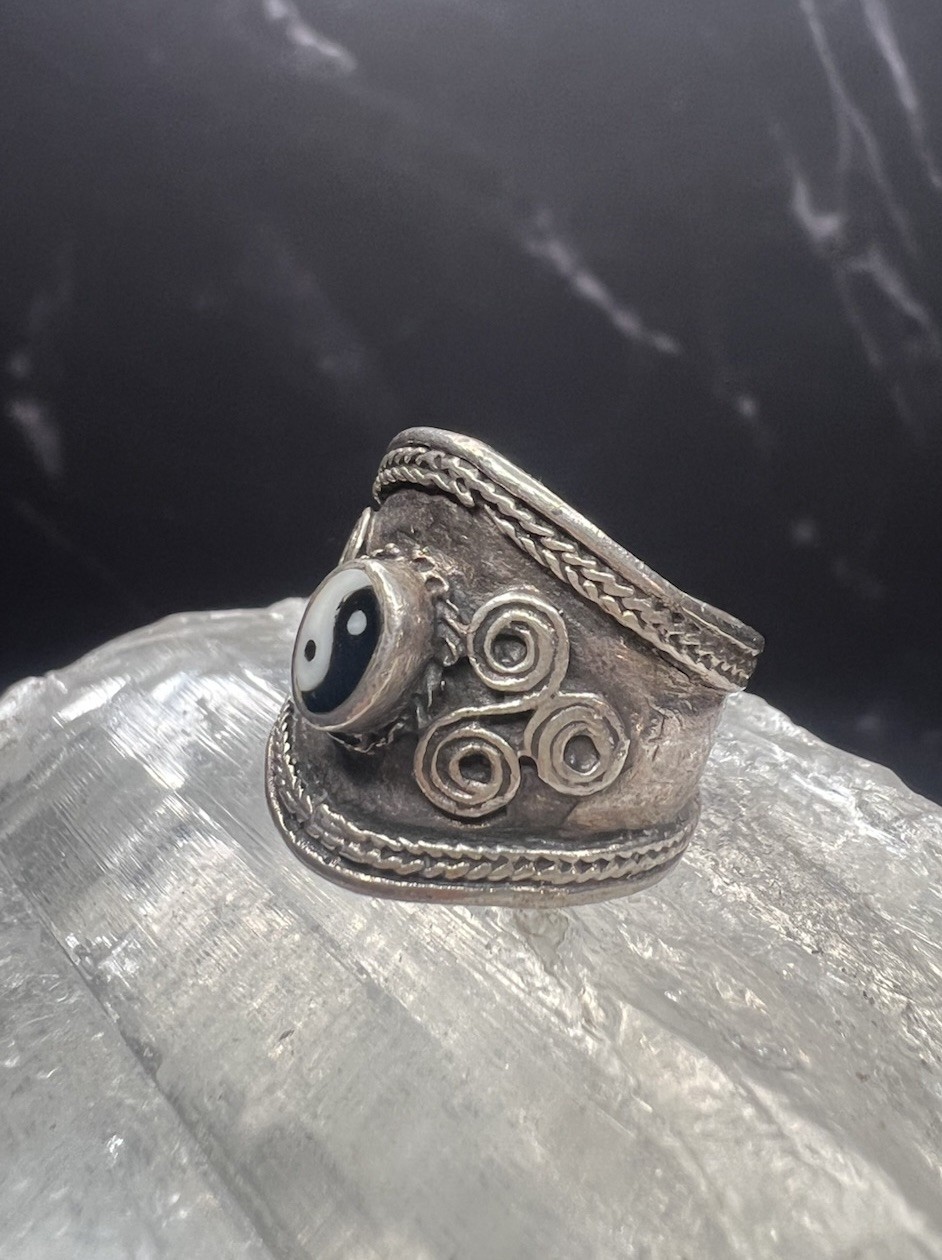VTG 925 Sterling Silver Tibetan Dorje Yin Yang Wide Band Ring Size 4.25