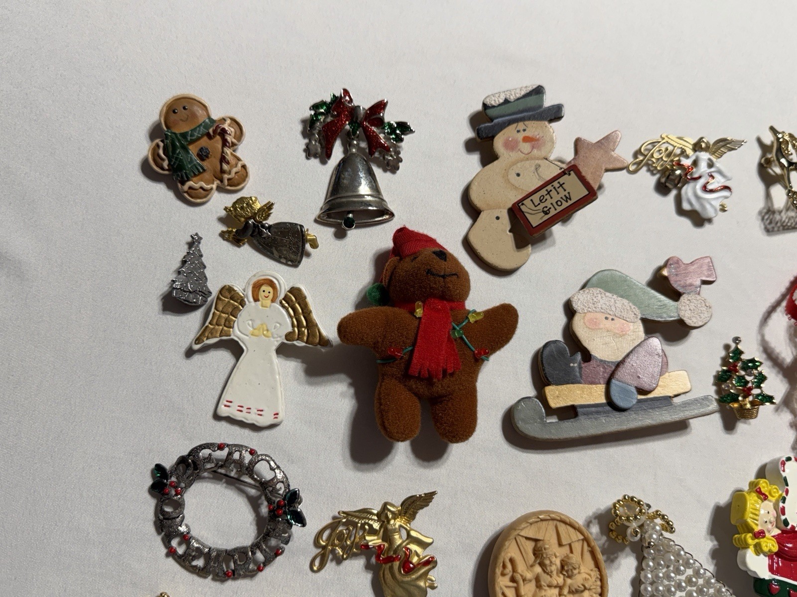 Vintage Christmas Brooch Lot Lia Lalique JJ Avon Trees Angels Pins 40+ Pieces