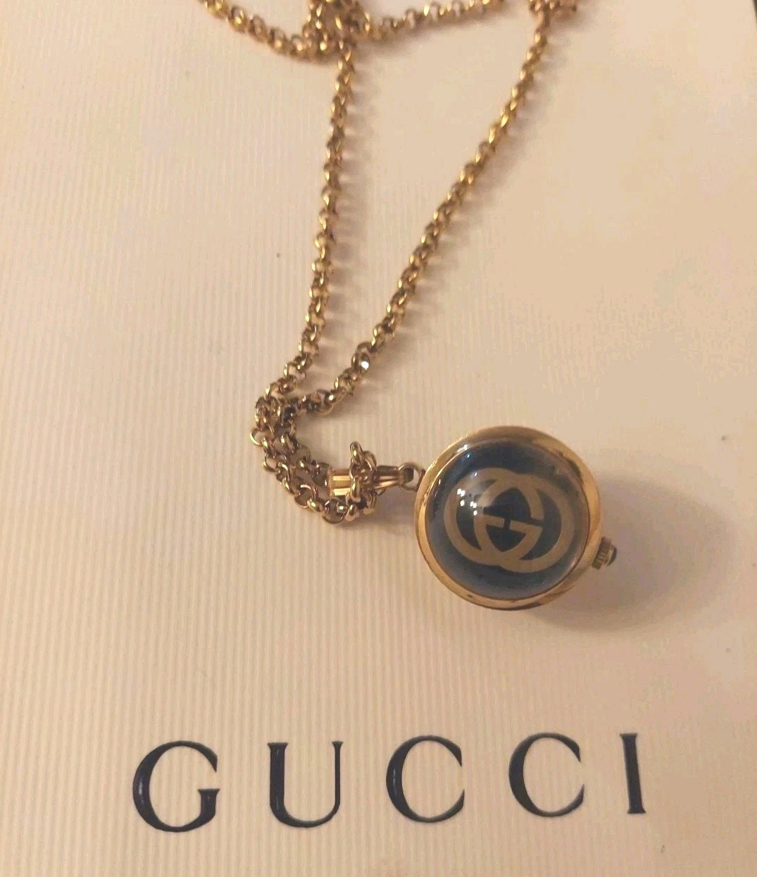 Beautiful Gucci sphere watch, necklace, manual wind, 1981 vintage, EVC!