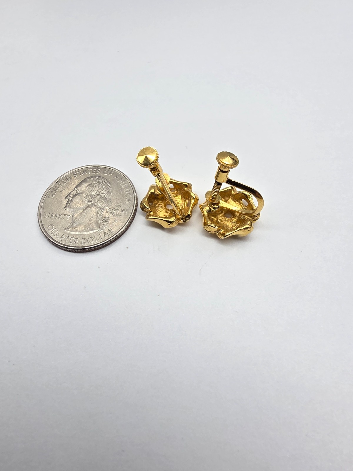 Gold Tone Metal Knot Screw Back Earrings Vintage