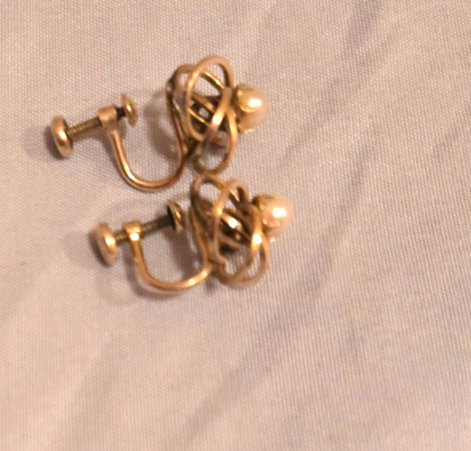 Vintage Coro screw-back vintage knot screw-back earrings 12K GF