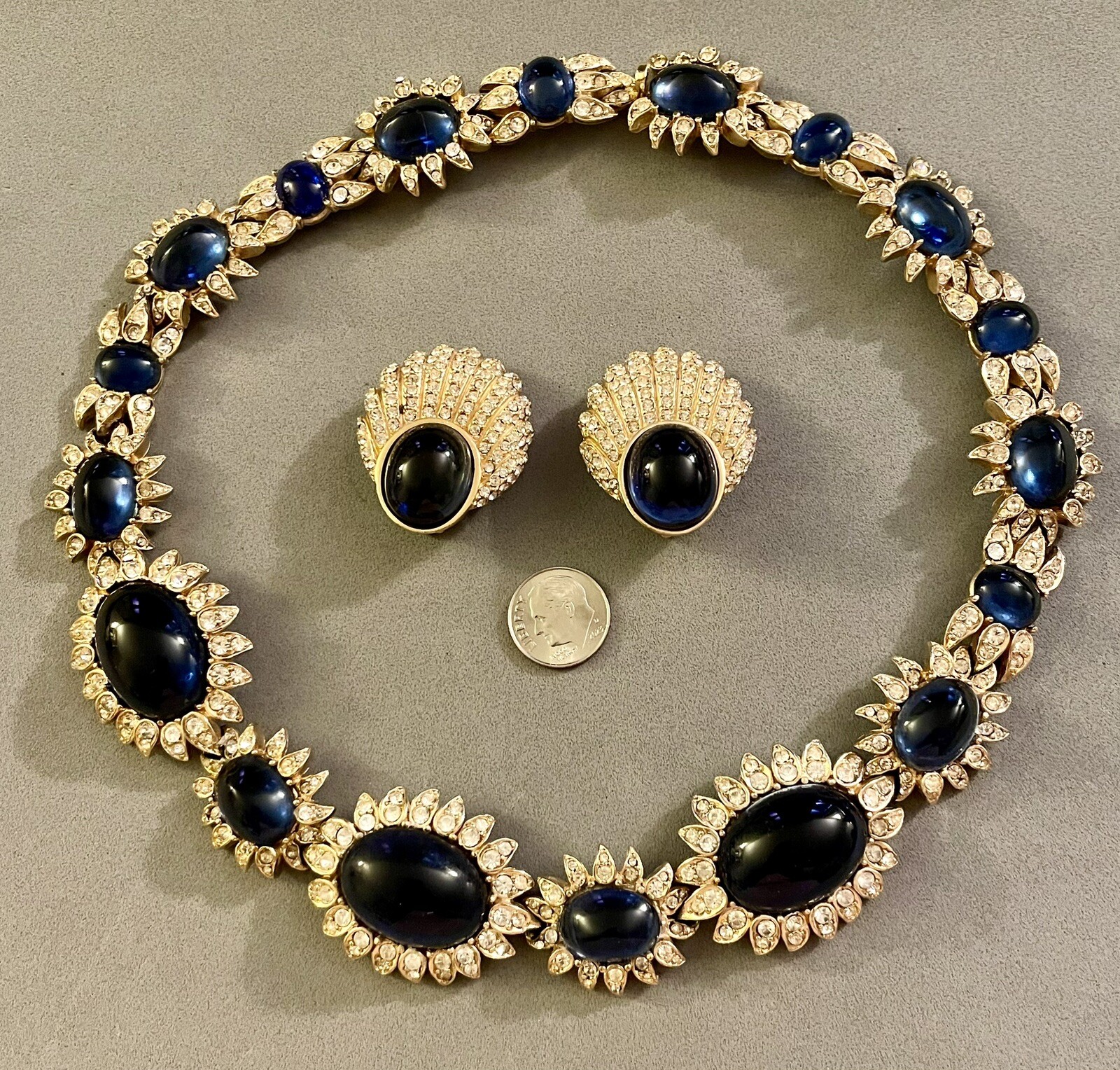 Vintage CINER Gripoix Glass Cabochon Rhinestone Gold Tone Necklace Earrings Set