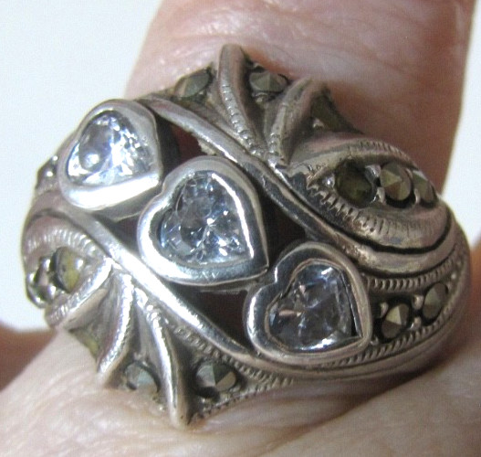 CW Sterling Silver CZ Hearts Marcasite Ring Missing Stones Wide Band 7.23g 7.5