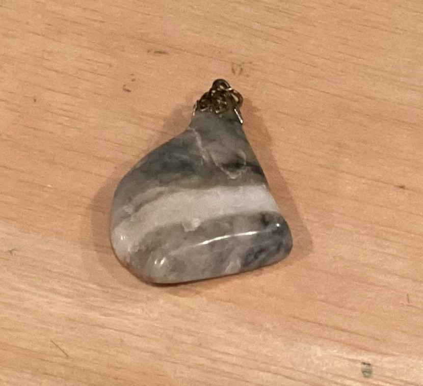 Vintage polished Agate Teardrop Pendant 1 3/8”