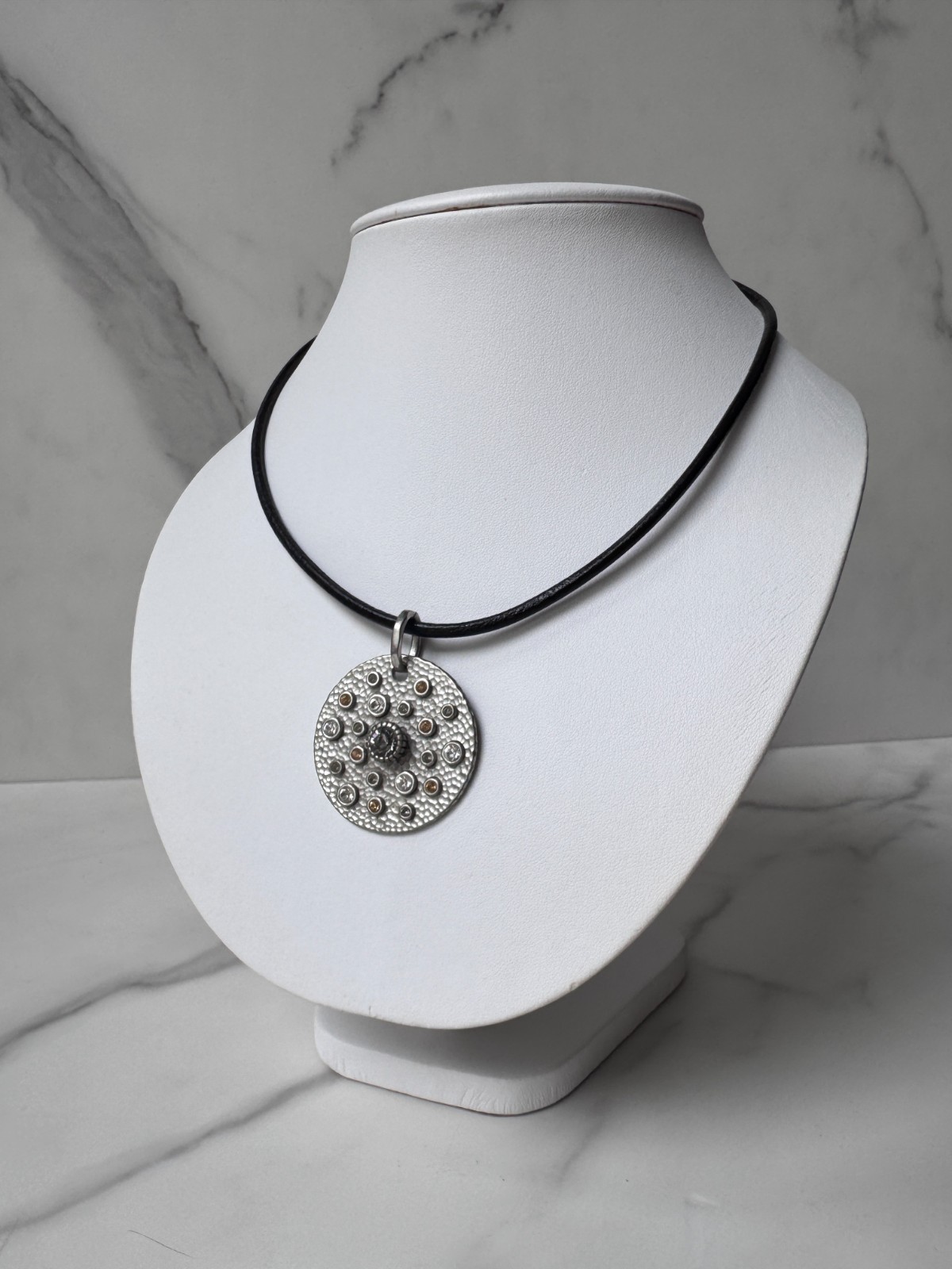 Pre-Owned BARBARA BOZ Round Rhinestone Pendant, 18″ Unmarked Leather Necklace