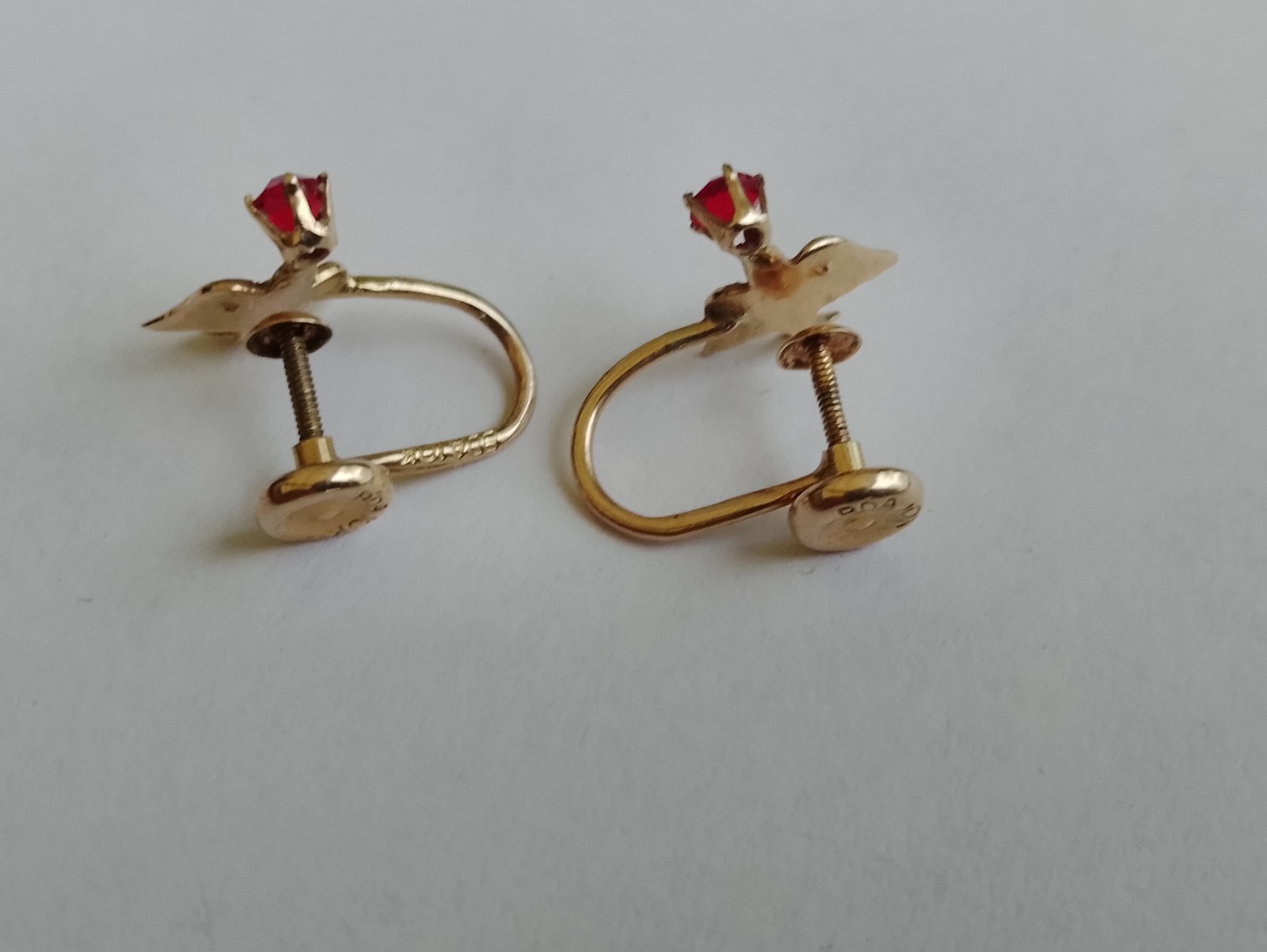Vintage BDA 10k gold Bird Earrings