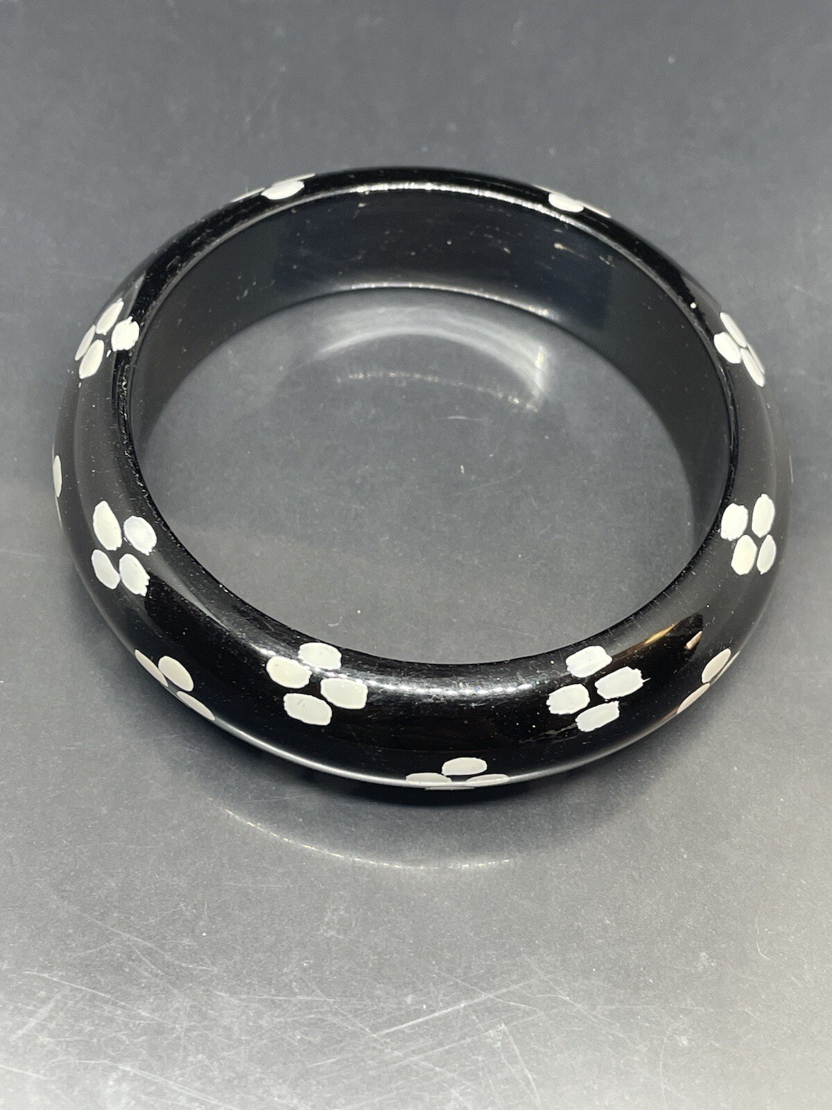 VTG Black/White Wood? Lucite? Animal & Floral Print 7.87” 2 Bangle Bracelets Set